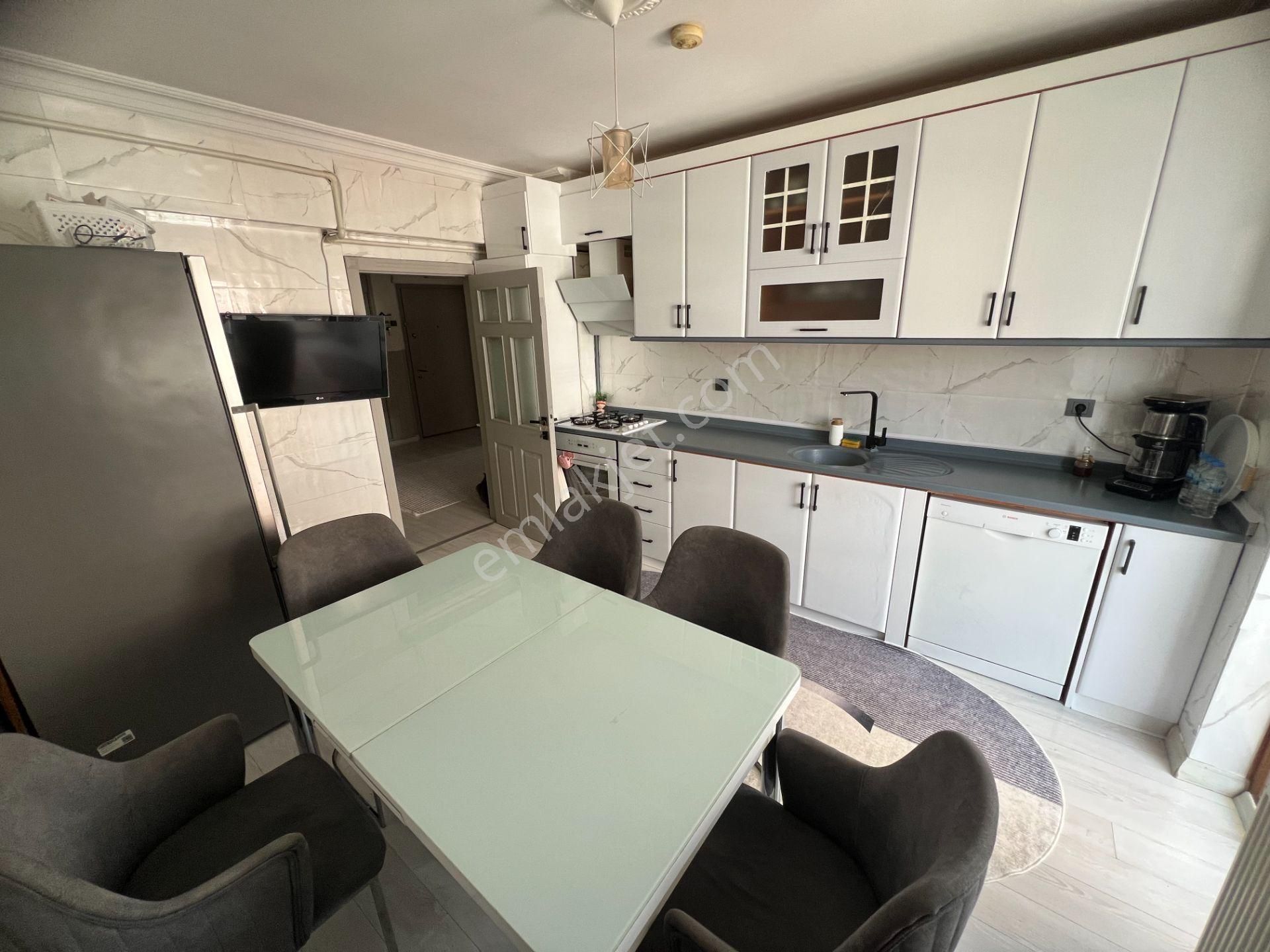 Selim Cadde Üzeri Merkeze Yakın Manzaralı Ferah Bir Yaşam Alanı - Görsel 5