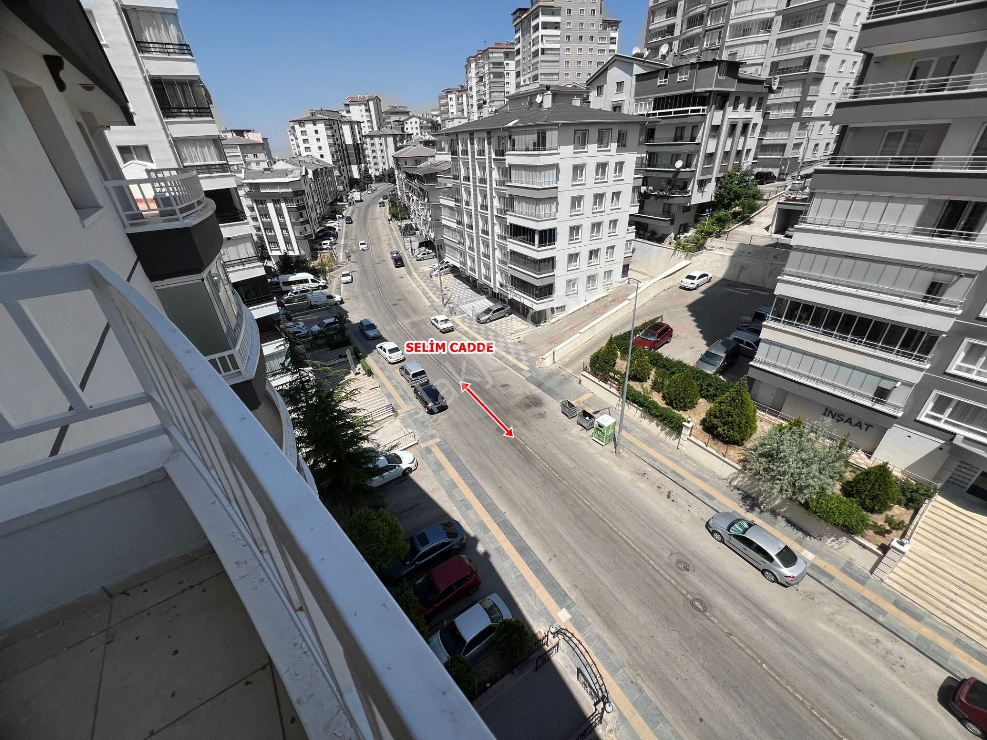 Selim Cadde Üzeri Merkeze Yakın Manzaralı Ferah Bir Yaşam Alanı - Görsel 35