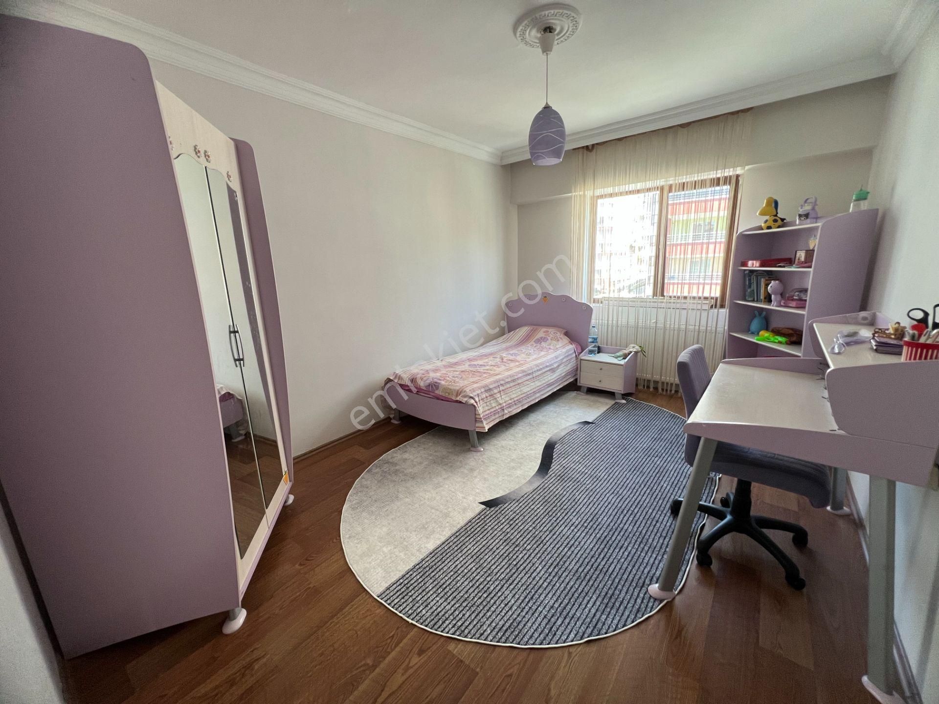 Selim Cadde Üzeri Merkeze Yakın Manzaralı Ferah Bir Yaşam Alanı - Görsel 25