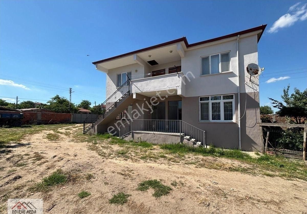 Arda Emlak Ofisinden Taya Kadın Köyü’nde İki Katlı Müstakil Ve Arsa