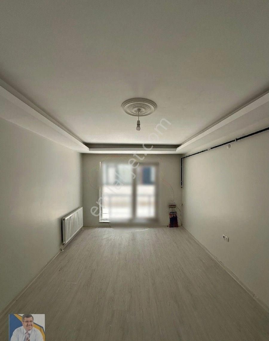 Şerefiye Mahallesinde Yeni Yapı 2+1 Satılık Daire