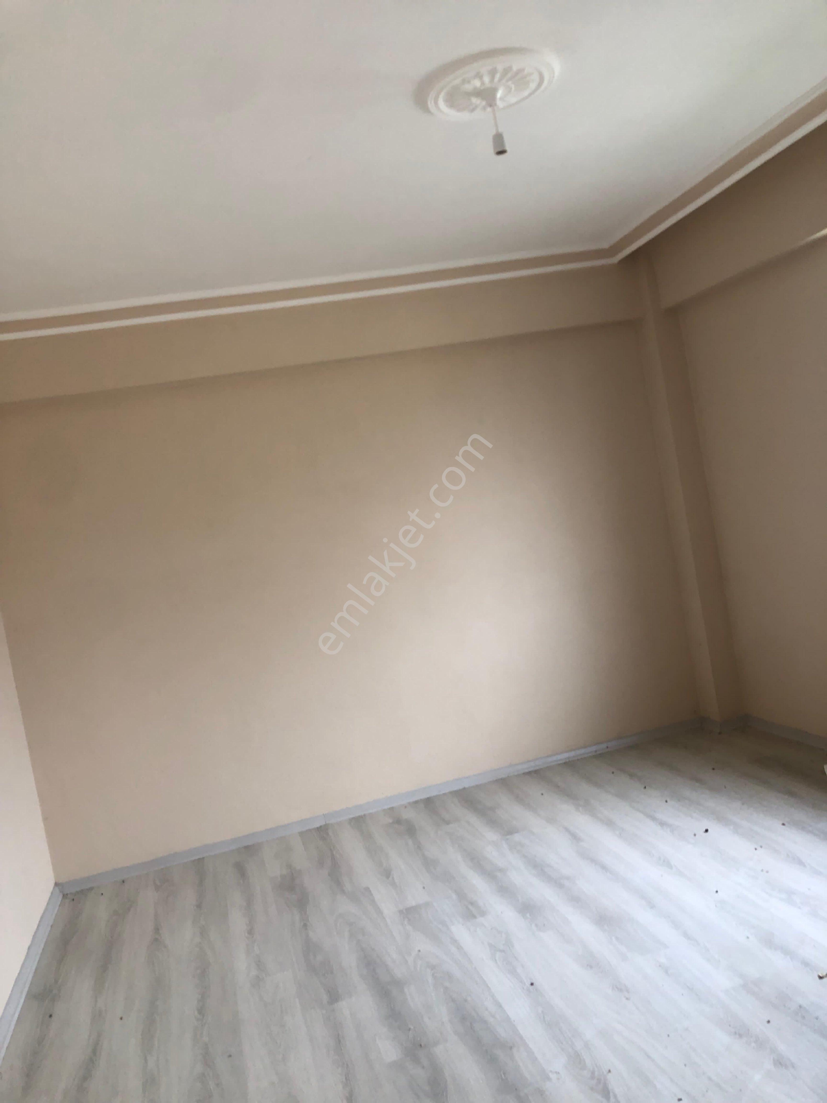 Arkadaş Emlaktan Atçalı Köyünde Bahçesi Geniş 2+1 Evi Olan Satılık Bahçe - Görsel 9