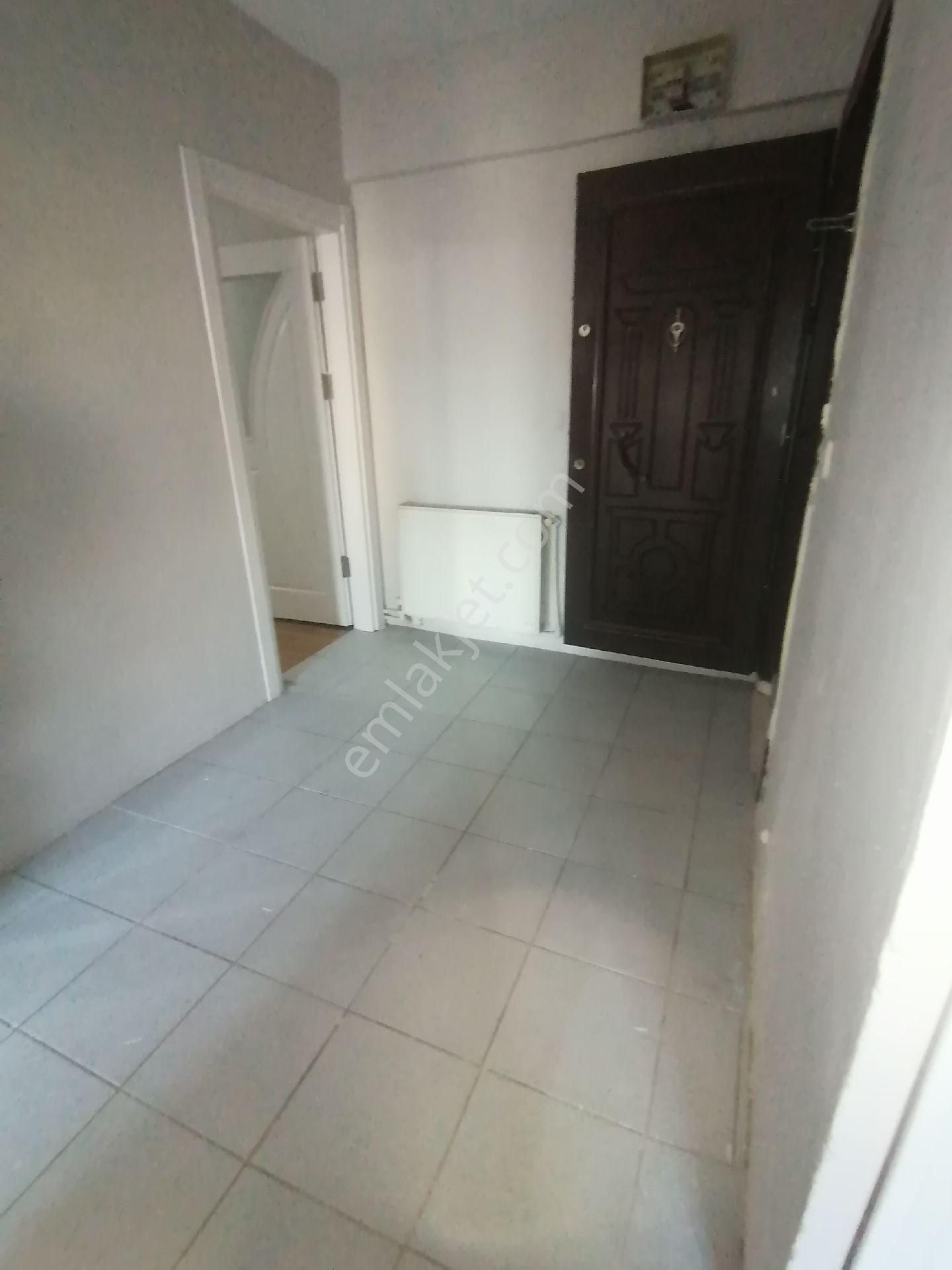 Ümraniye Çamlık İkbal Caddesi Üzerinde Yabancı Ya Bekara Uygun Kiralık Daire 2+1 3. Kat - Görsel 14