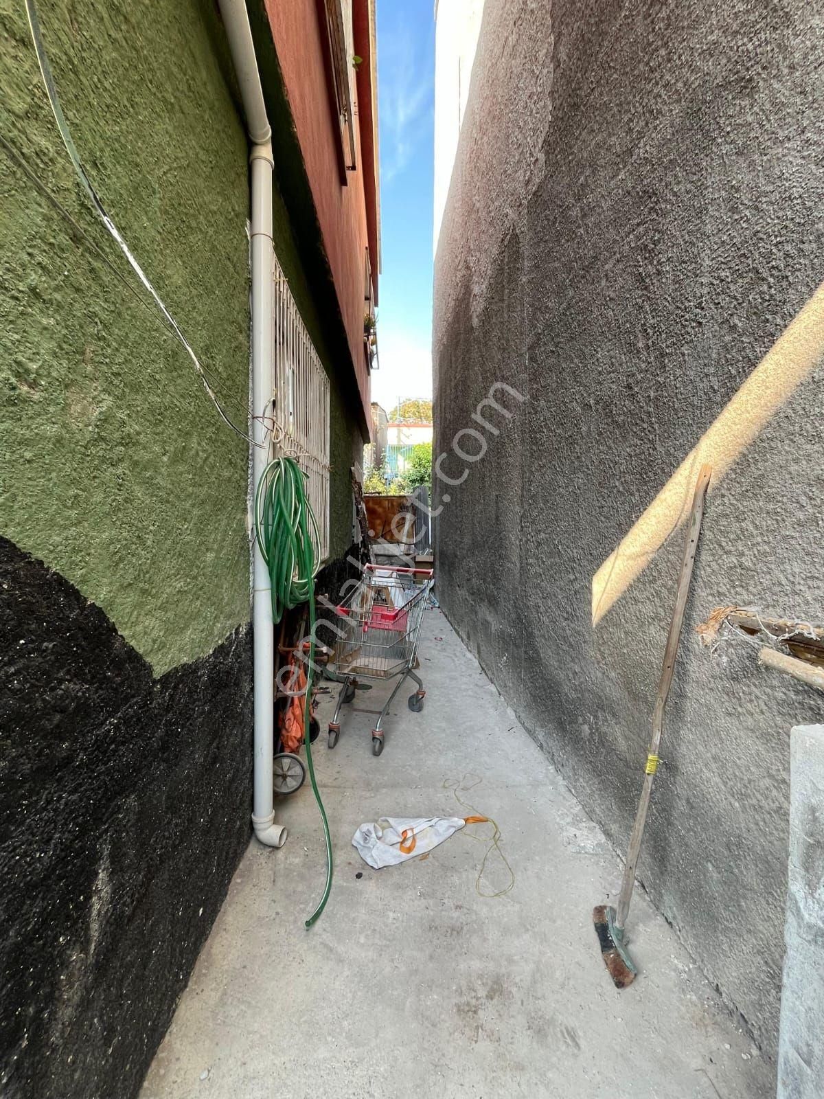 Seyhan Küçük Dikili Mh. 2 Katlı Müstakil Ev - Görsel 3