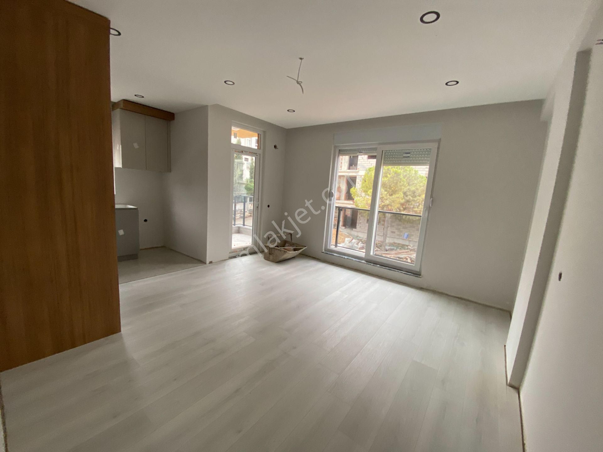 Tramvay Yakını Sıfır 2+1 Ler - Görsel 3