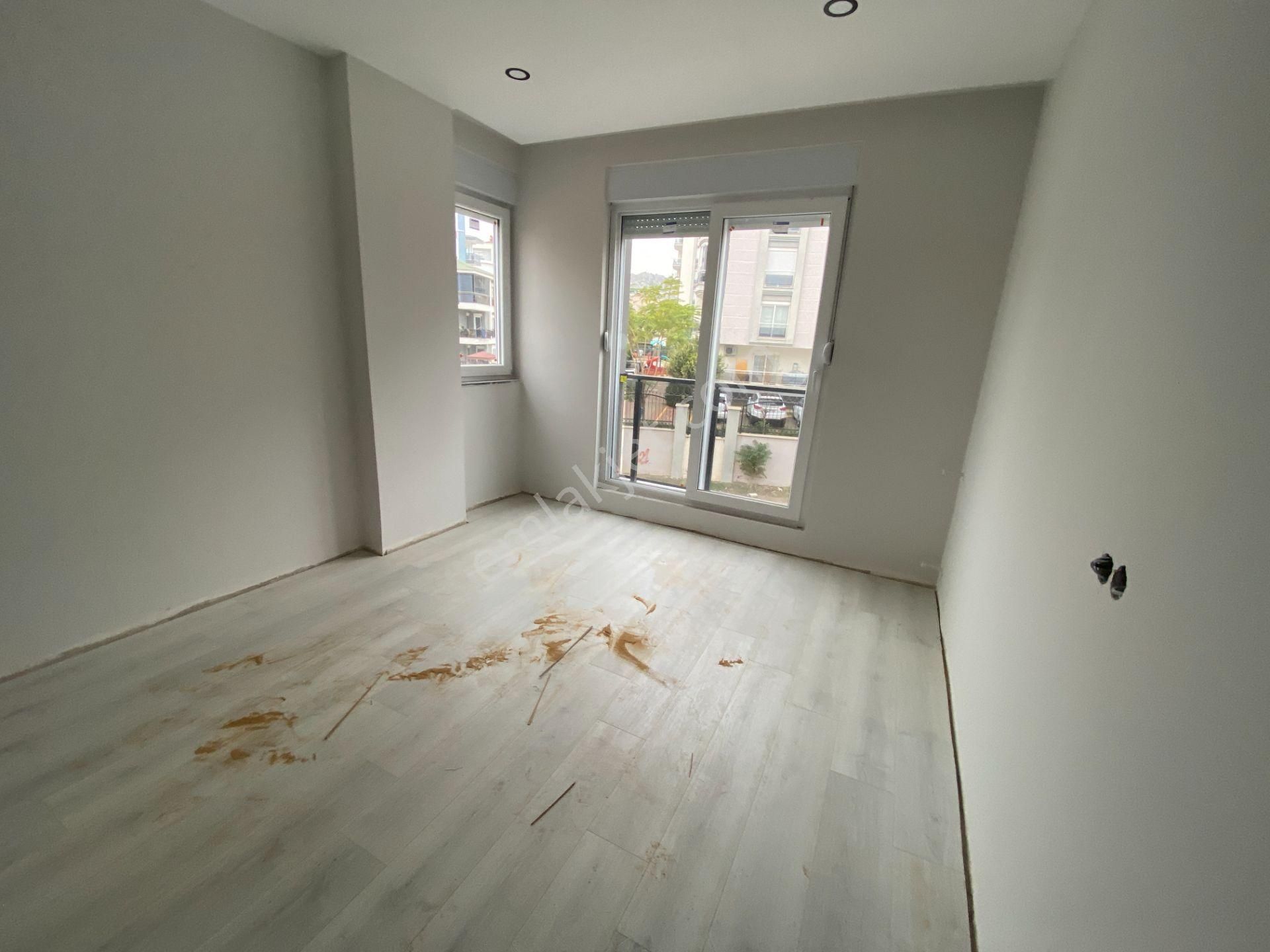 Tramvay Yakını Sıfır 2+1 Ler - Görsel 17