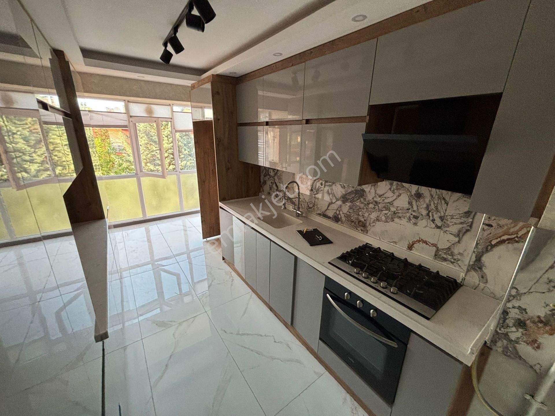 Osmanlı Mah'de 3+1 Salon Bağımsız Site İçerisinde Full Yapılı Daire