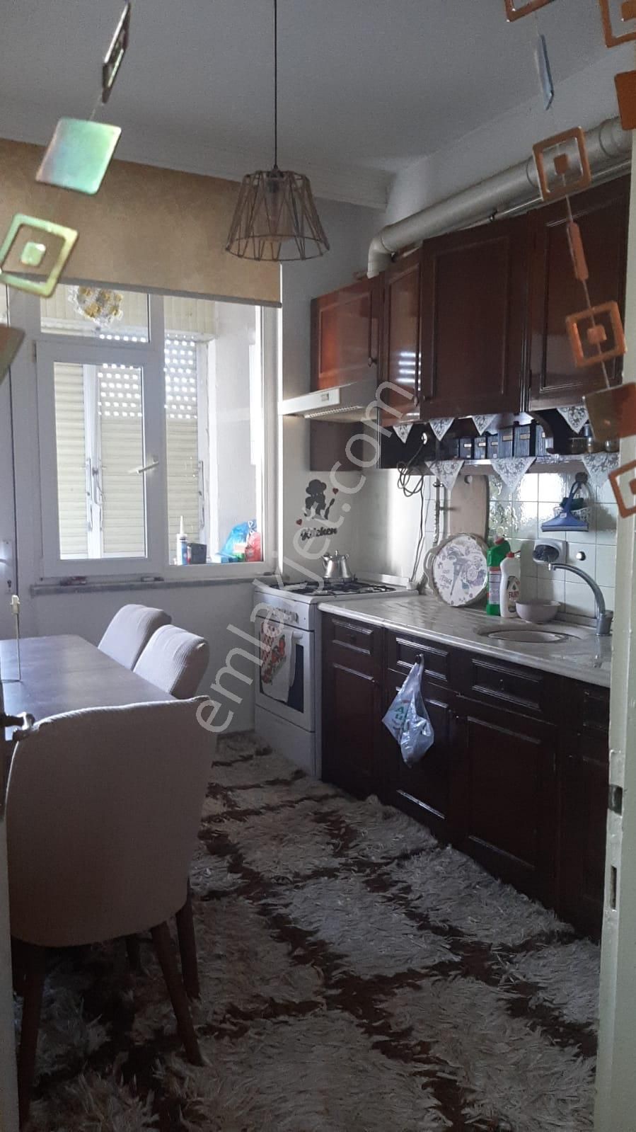 Bahçelievler'de, 125 M2, 3+1, Doğalgazlı, Balkonlu Kiralık Daire