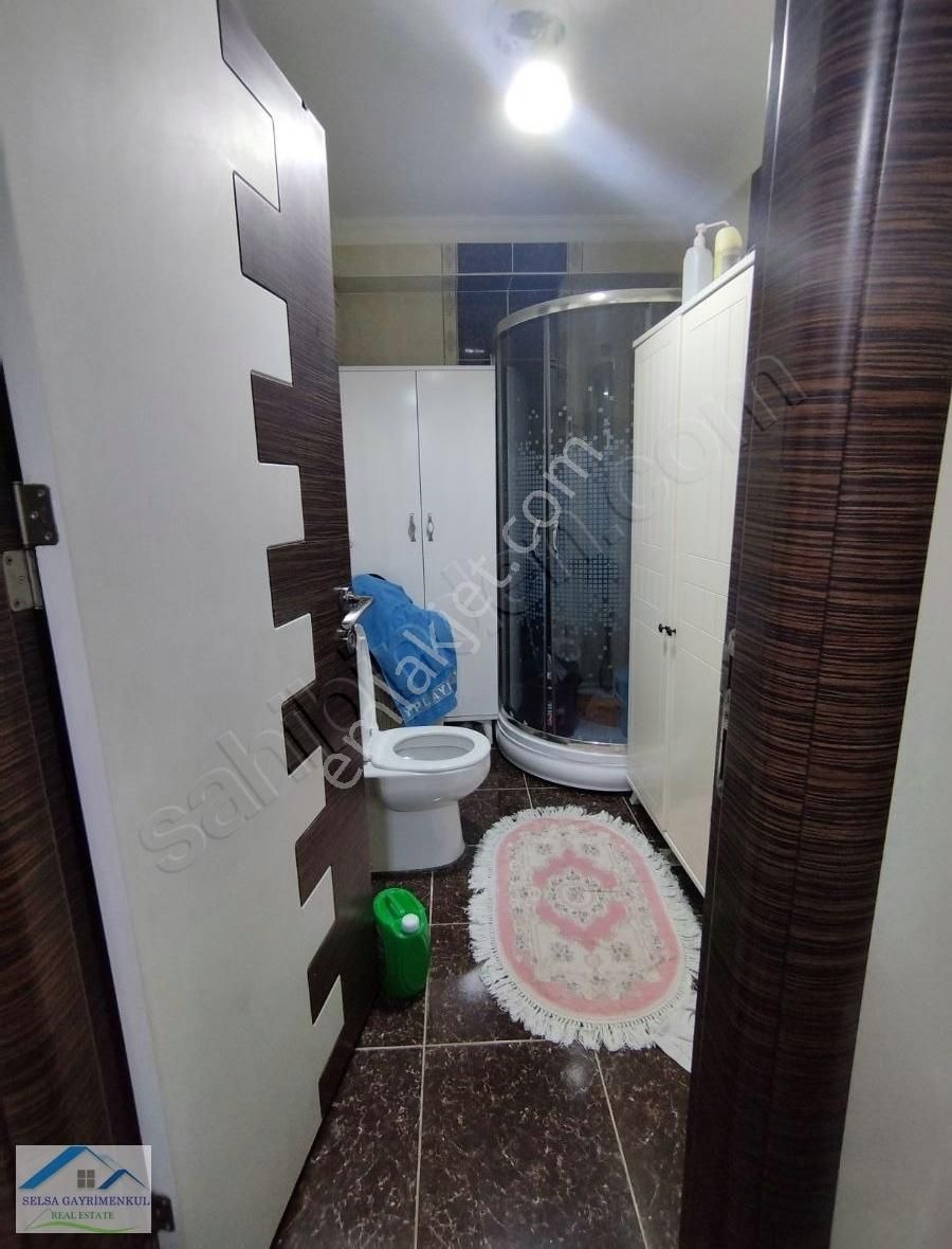 Esenyurt Mehterçeşme Mah 3.kat 3+1 130 M2 Daire.