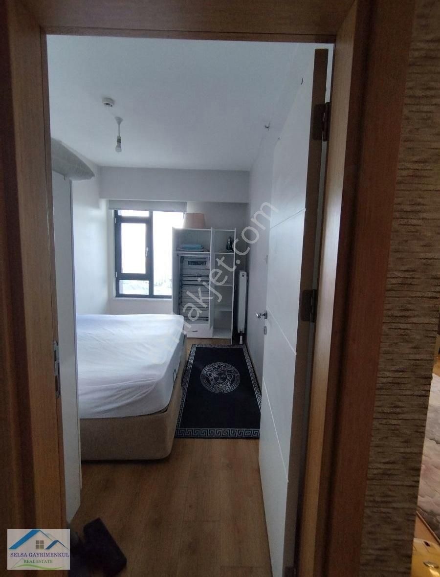 Haliç Panorama Sitesinde Eşyalı A-blk 8. Kat 1+1 69 M2 Daire
