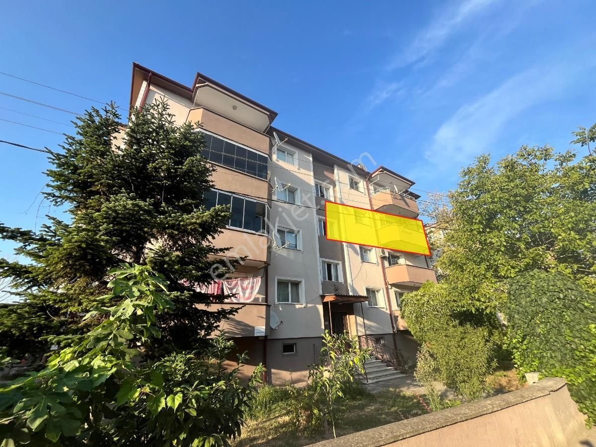 Bulvar Evler Sitesinde 125 M²,3+1, Balkonlu, Işık Dolu Daire