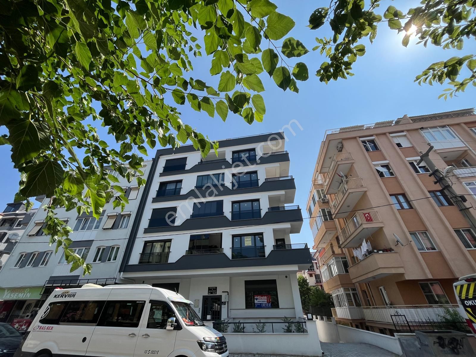 Re/max Mid'den Bahçelievlerde 2+1 Kiralık Sıfır Daire