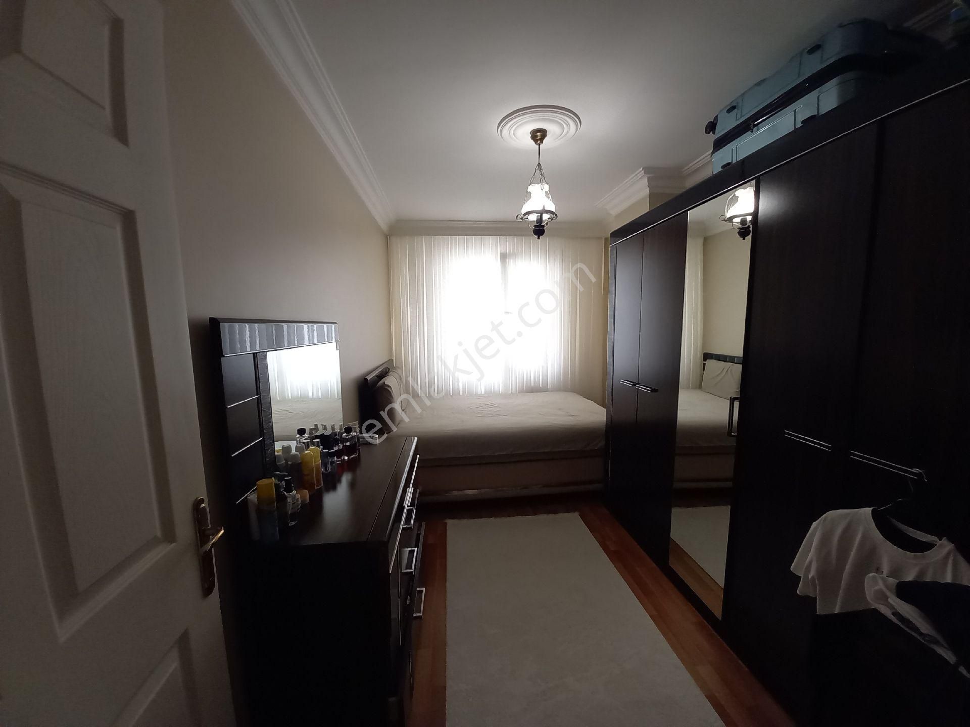 Bahçelievler Yenibosna Zafer Mah Satılık Daire Kat. 1.3+1 - Görsel 17