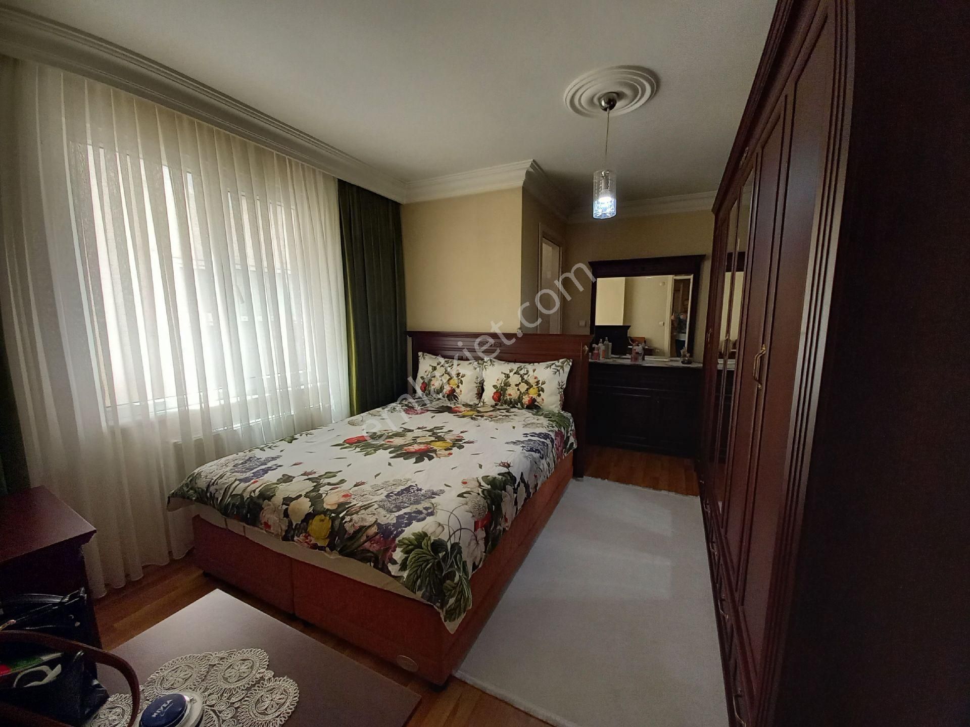 Bahçelievler Yenibosna Zafer Mah Satılık Daire Kat. 1.3+1 - Görsel 14