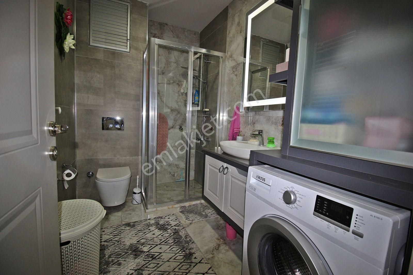 Kumsaldan Yüzme Havuzlu Açık Mutfaklı_2+1_geniş Daire - Görsel 23
