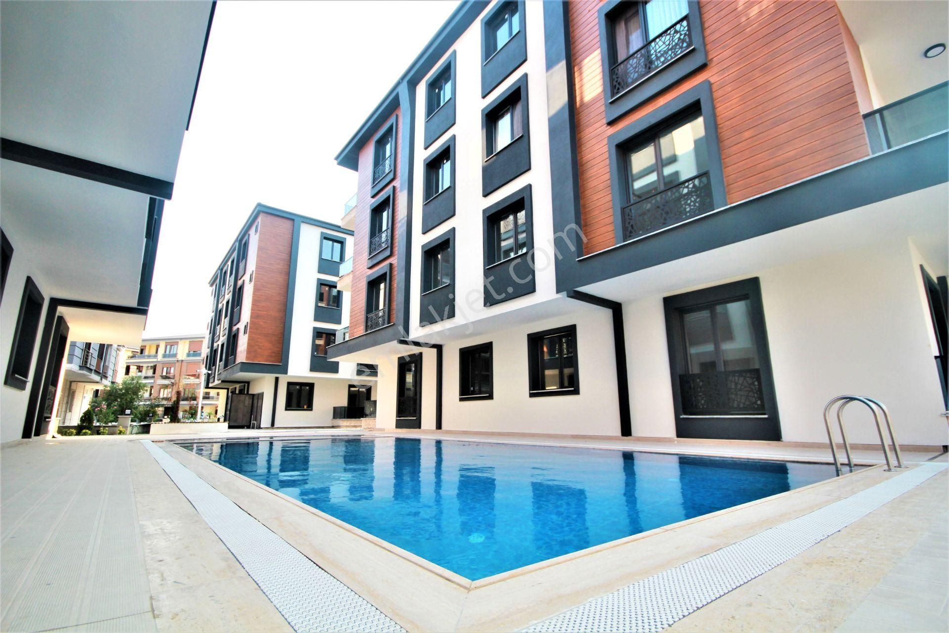 Kumsaldan Yüzme Havuzlu Açık Mutfaklı_2+1_geniş Daire - Görsel 34