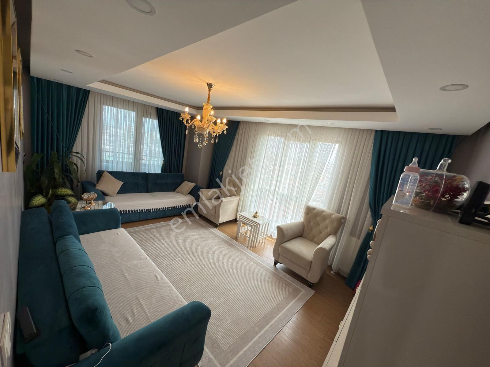 Özgür İnşaat'tan İsmetpaşa Mah 3+1 135m2 Site İçinde 9.kat Daire