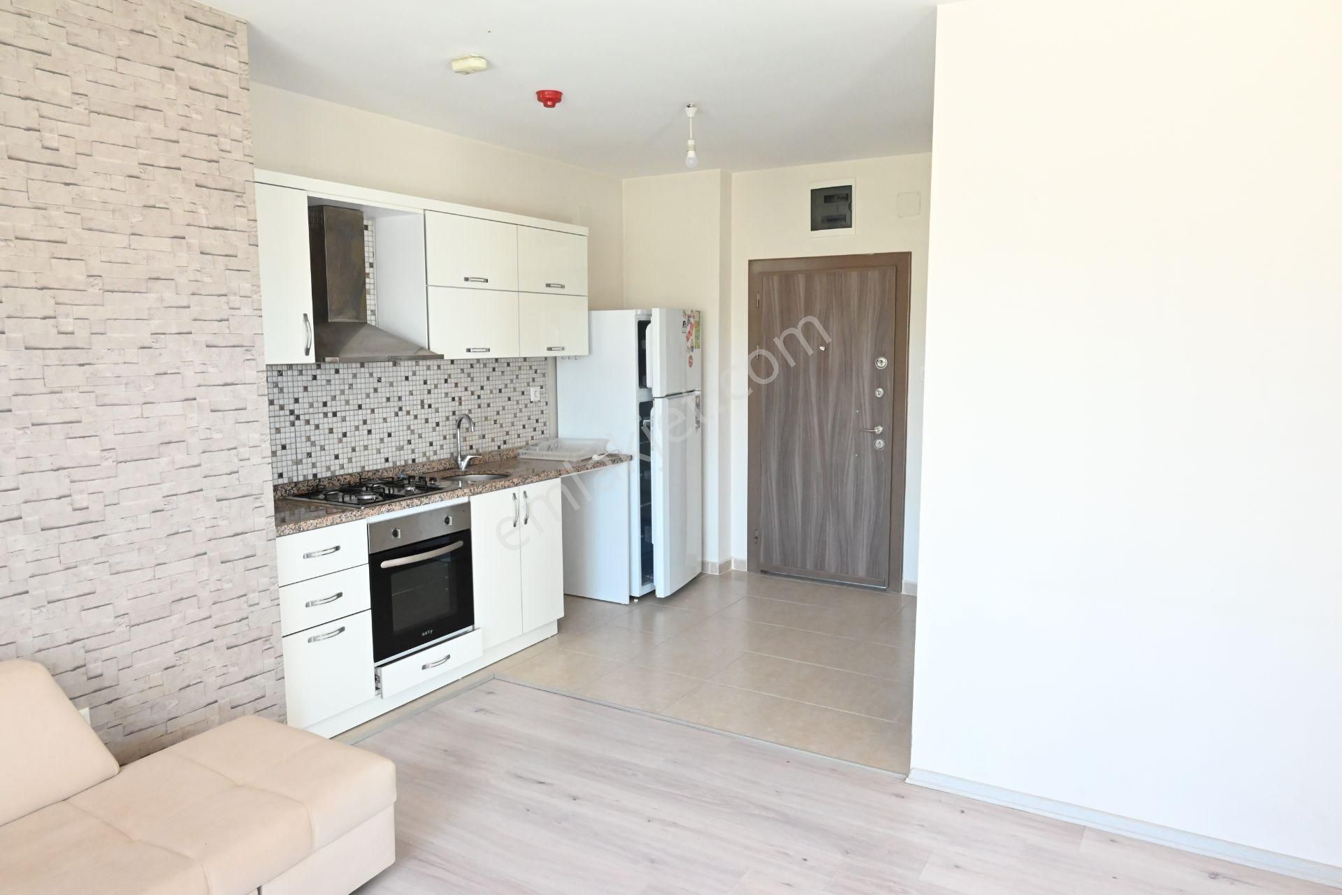 Mersin Yenişehir 34.cadde Üzeri Site İçi 1+1 Satılık Daire