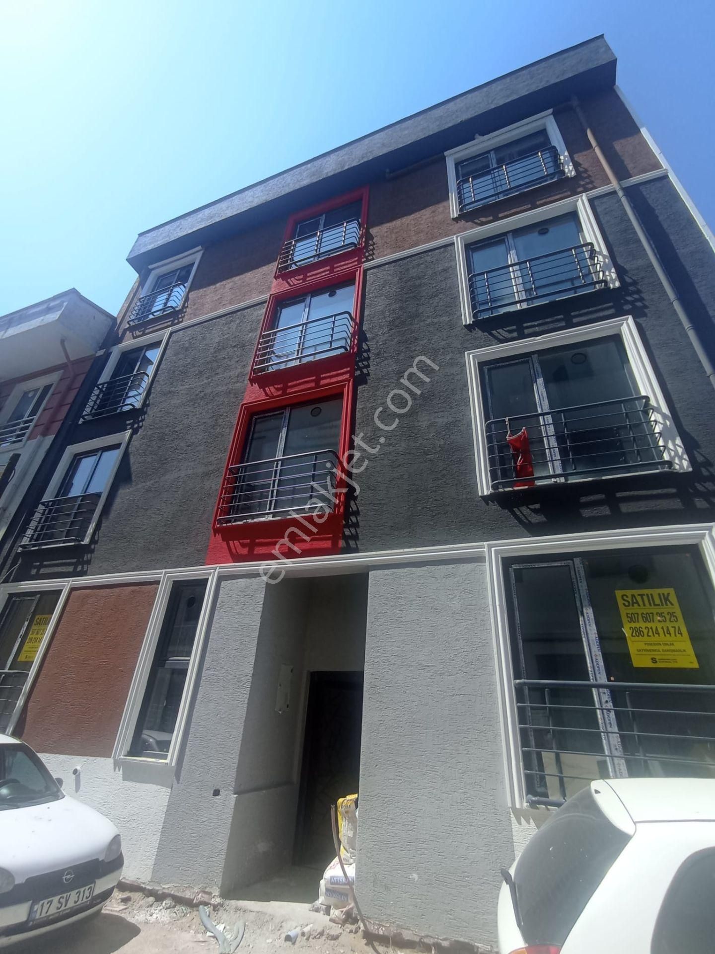 Yeni Kordona Yürüyüş Mesafesi Açık Mutfak Sıfır Daire Satılık
