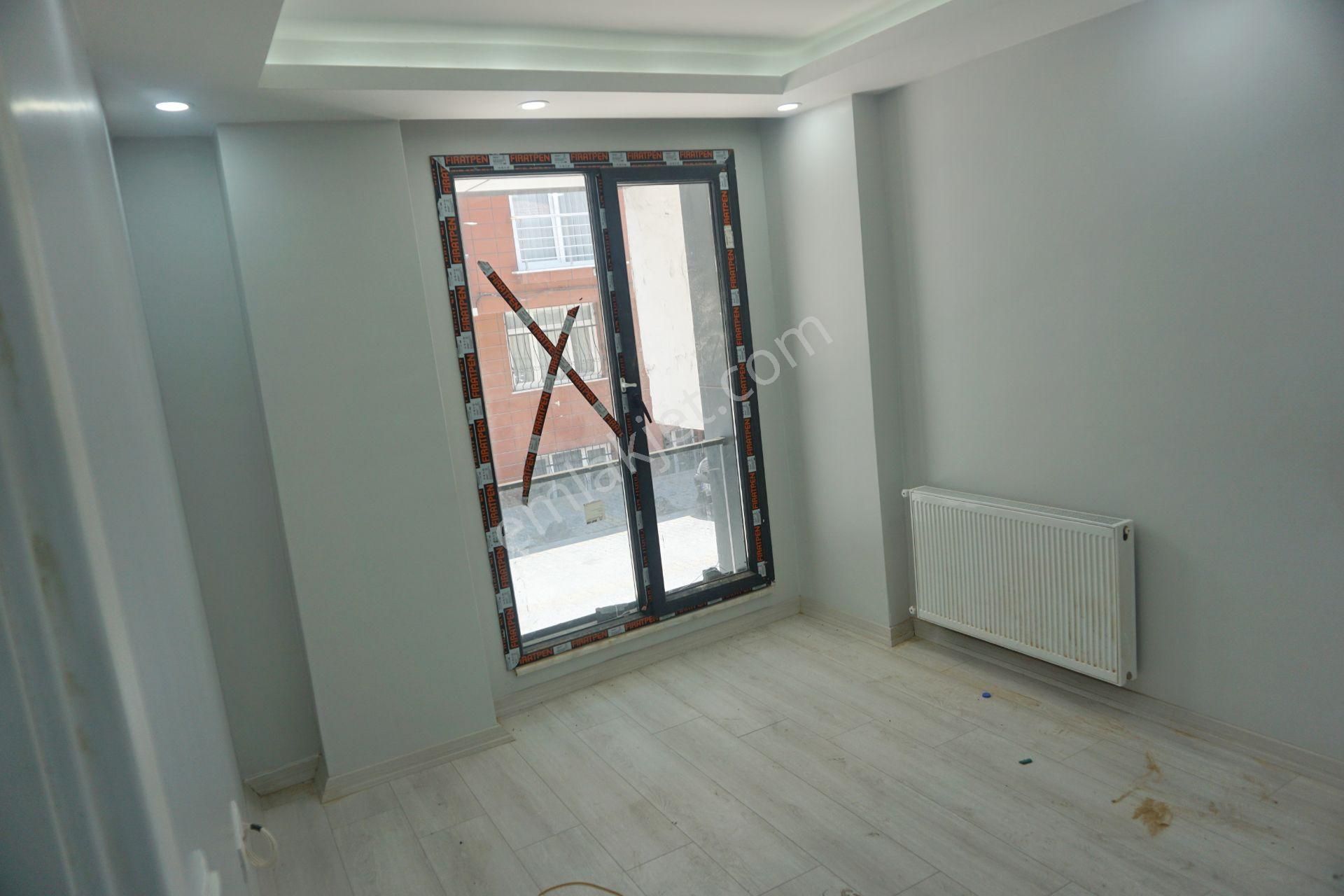 * Meral R1825 Yeşilova Mh Sıfır Ebeveyn Banyolu Lüks 2+1 Satılık