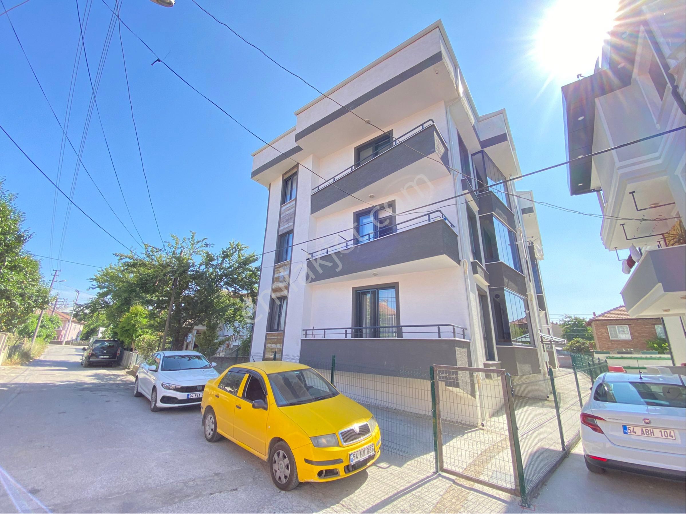 Adapazarı Tuzla Mah. Yeni Stad Mevkii 2+1 Mutfak Ayrı Sıfır Satılık Daire