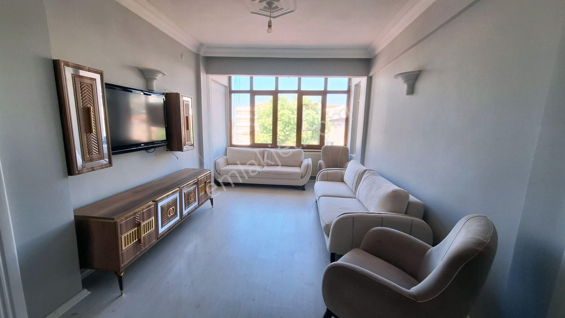 Kocaeli Karamürsel Çarşı İçi Kiralık 3+1 Eşyalı Daire