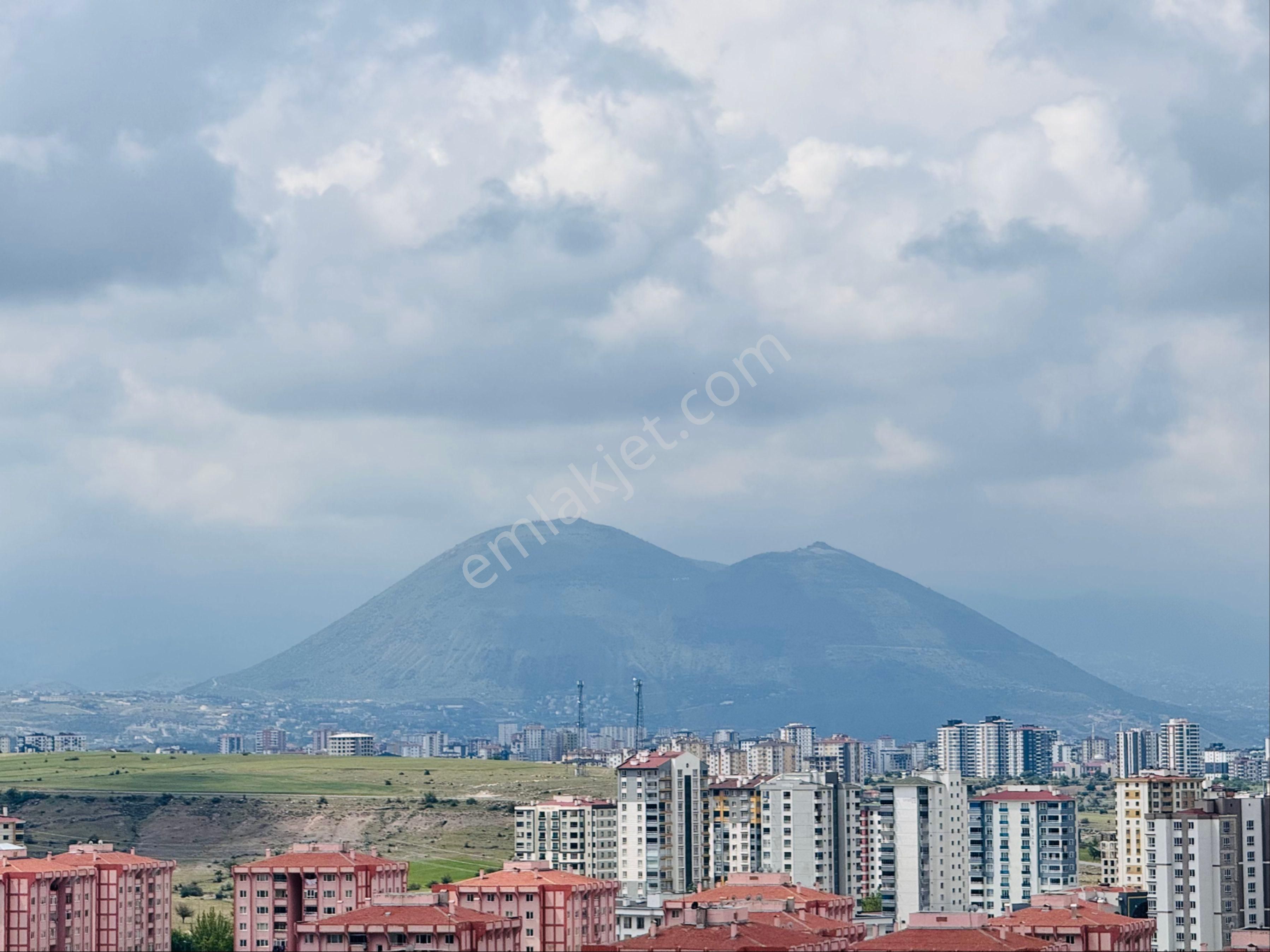 Toki Demokrasi Mahallesinde 3+1 Kiralık Daire