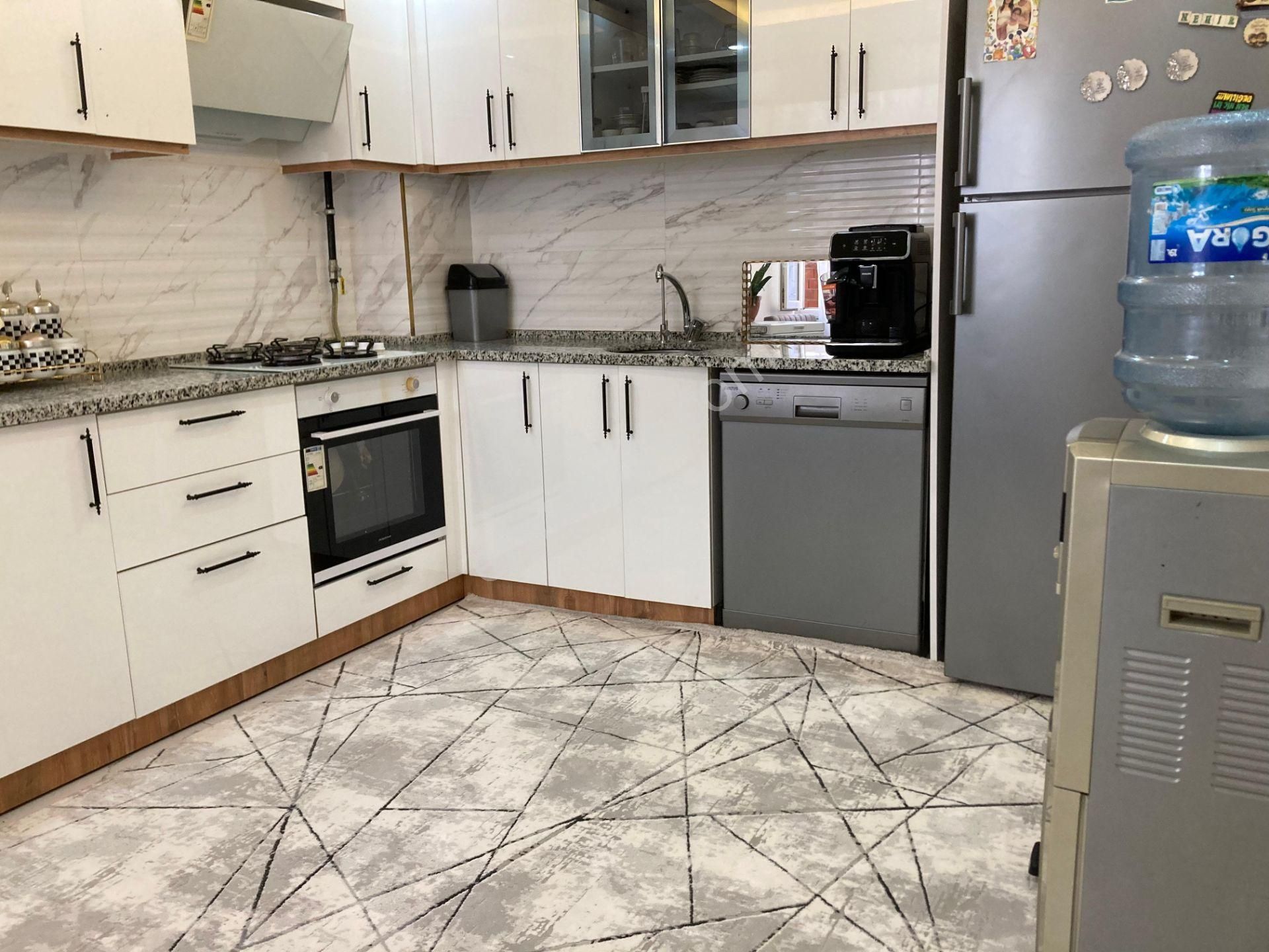 🏡tevfikiye Mahallesi 🏡 ✅3+1 125 M2 5 Katlınım 2 Katı ❇️kombi Petekli