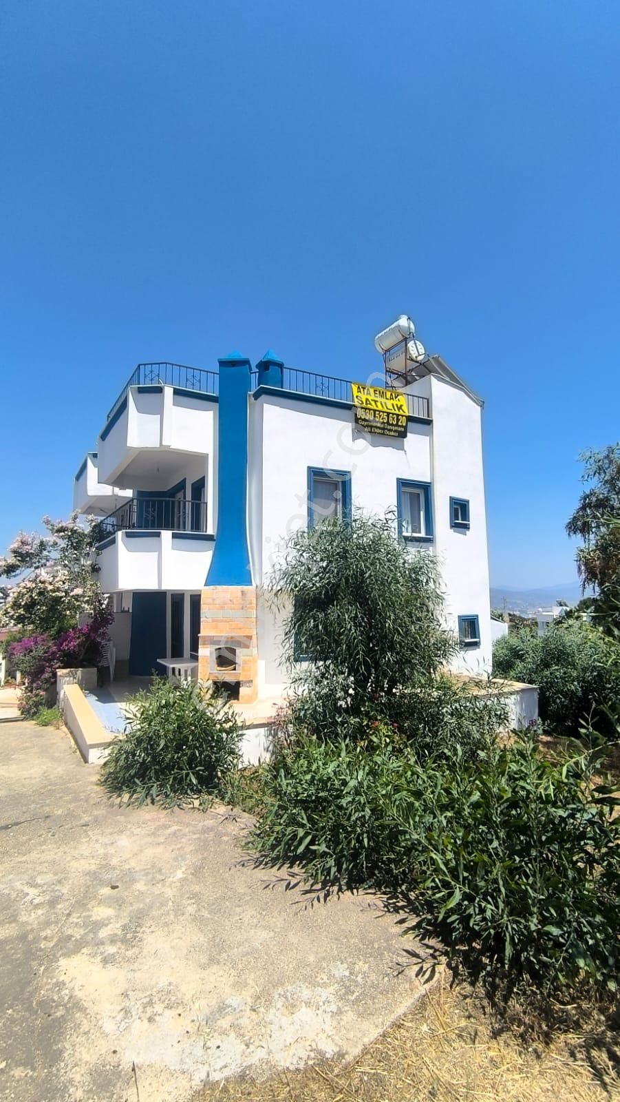 Site İçerisinde Merkezi Konumda Ferah Dubleks Bahçeli Villa - Görsel 2