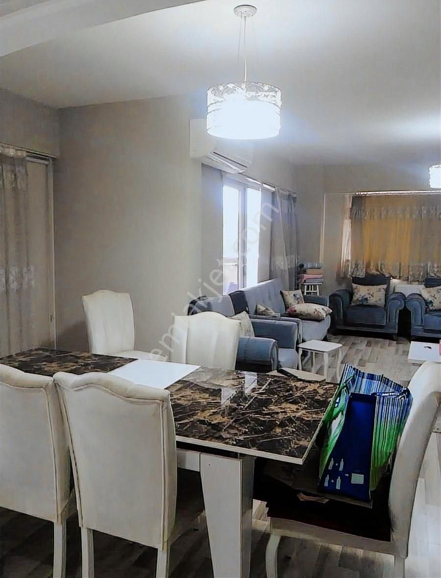 Yunuseli Mah.yenihayat Sitesi İçerisinde Satılık 4+1 Daire