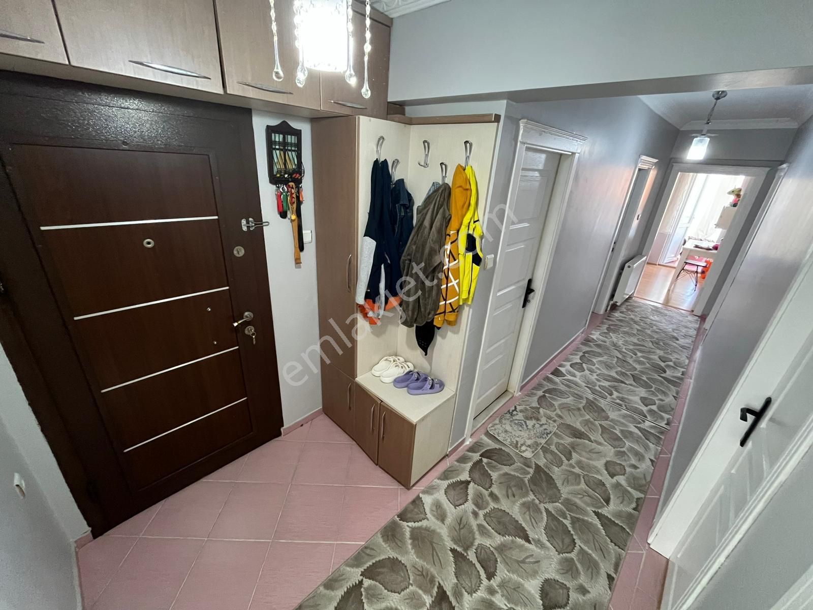 Pınarbaşı Mh'de 3+1 125m² Bağımsız Ara Katda Daire