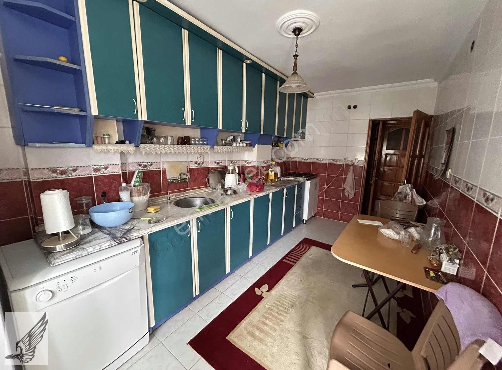 Seferhisar Çarşı Merkezde 3+1 Daire - Görsel 4
