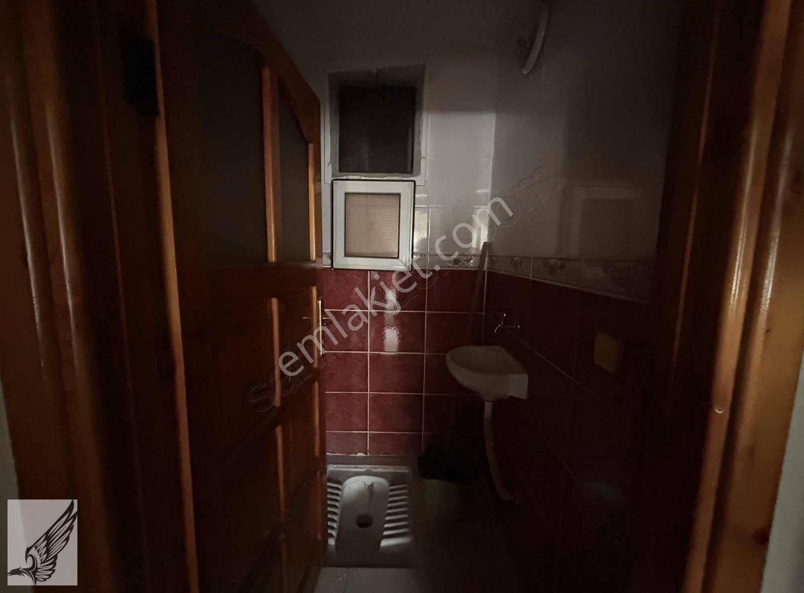 Seferhisar Çarşı Merkezde 3+1 Daire - Görsel 2