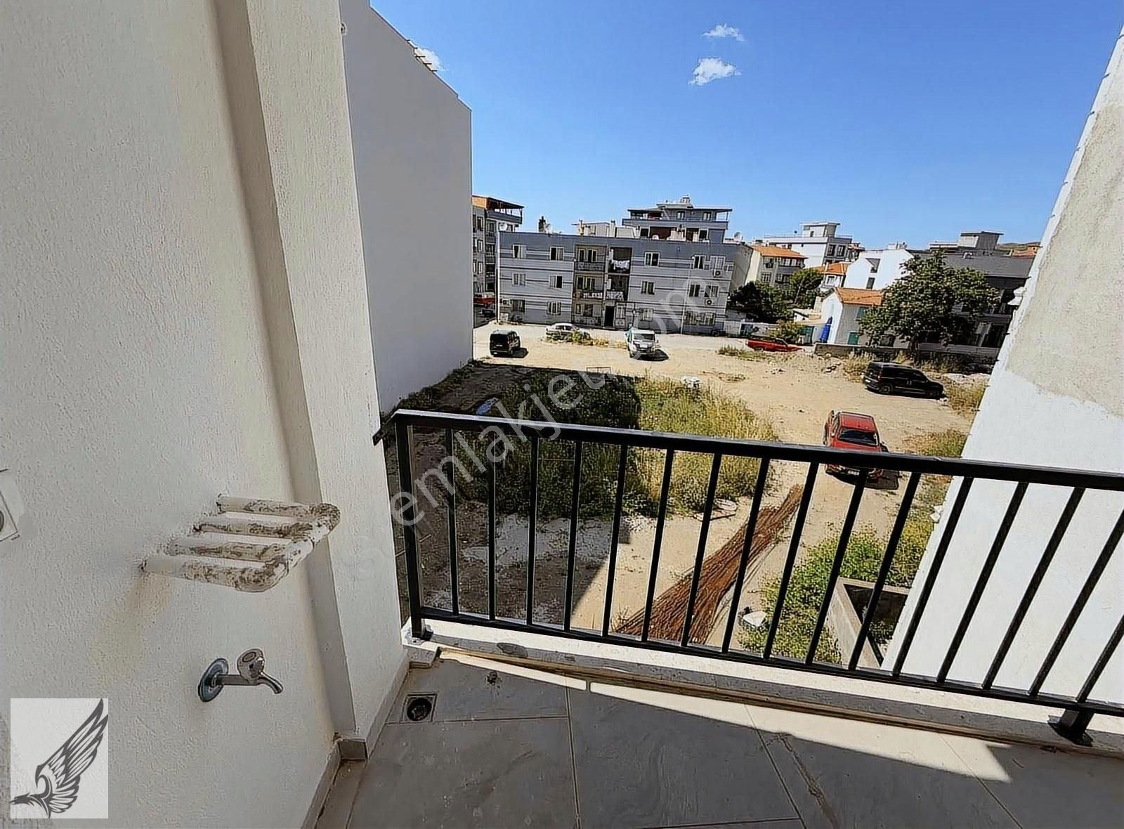 Seferihisar Merkezde Uygun Fiyatlı Ara Kat 2+1 Sıfır Daire.