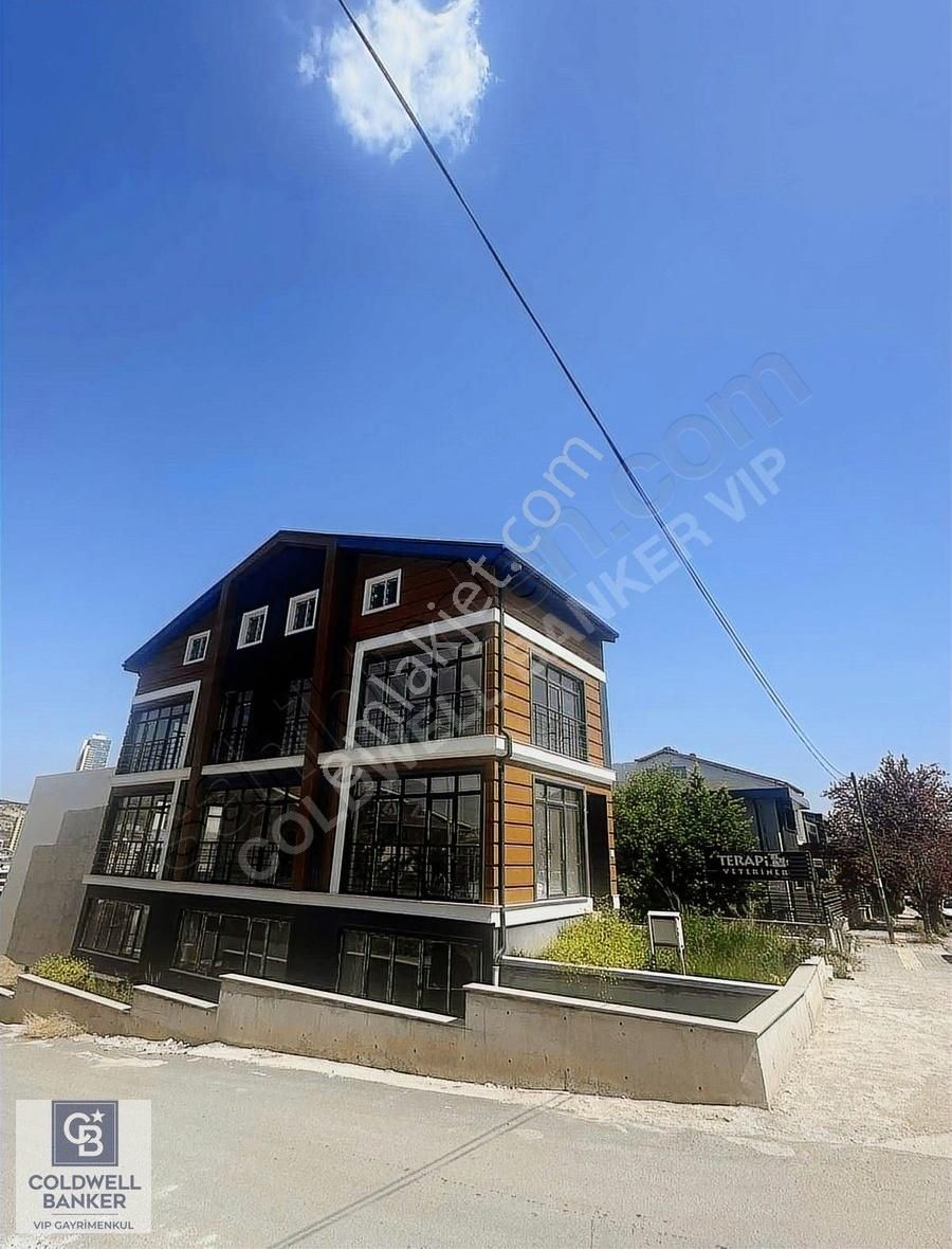 Yaşamkent Te Cadde Üzeri Köşe Başı Satılık Natamam Bina