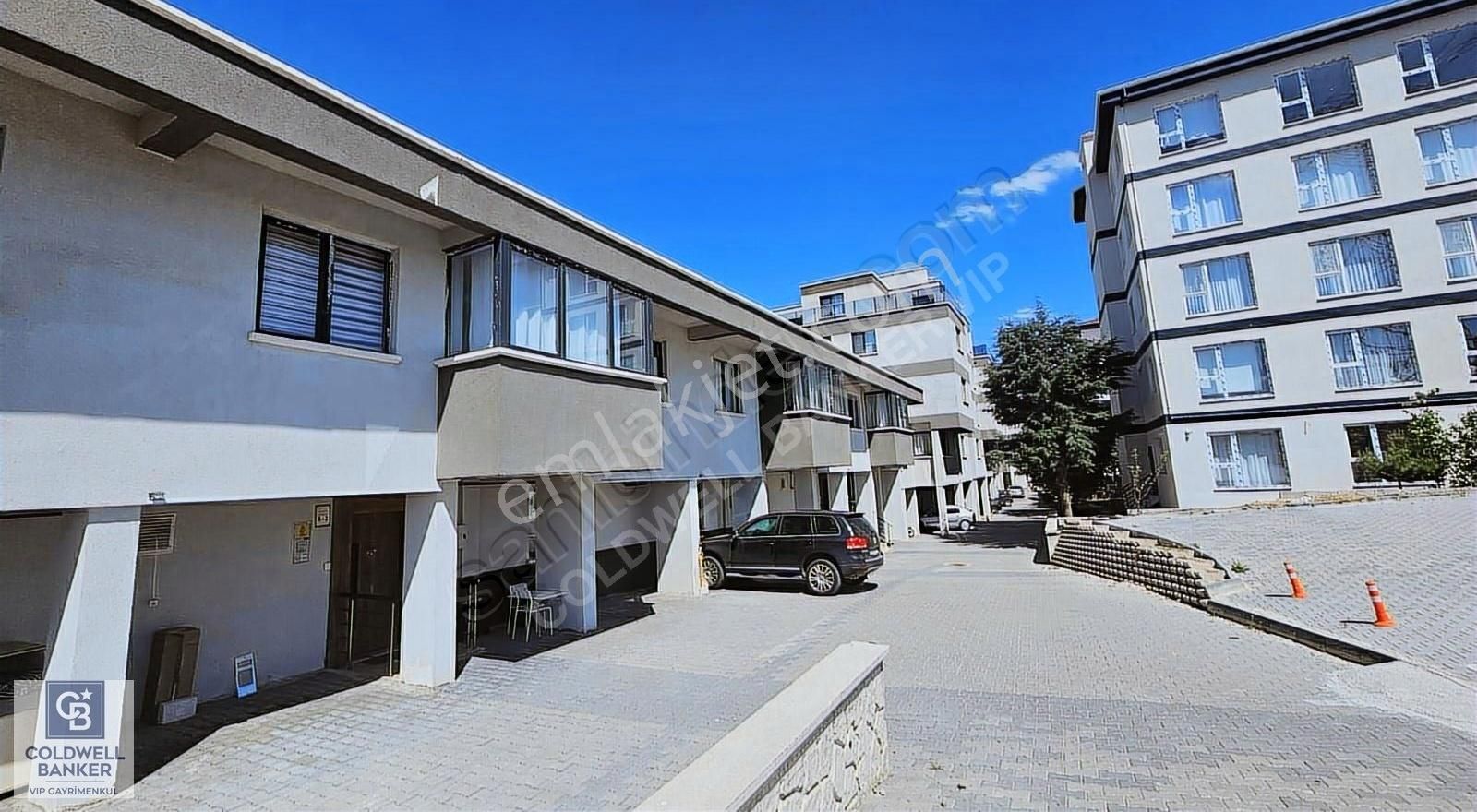 Bağlıca Özgür Park Villalarında Ferah 4+1 Satılık Daire