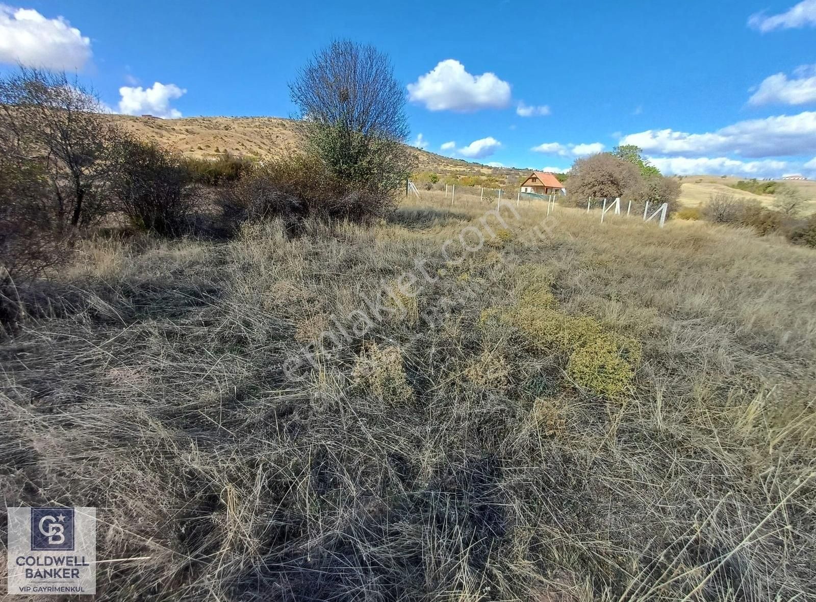 Ankara Çubuk'ta 525 M2 Satılık Bahçe
