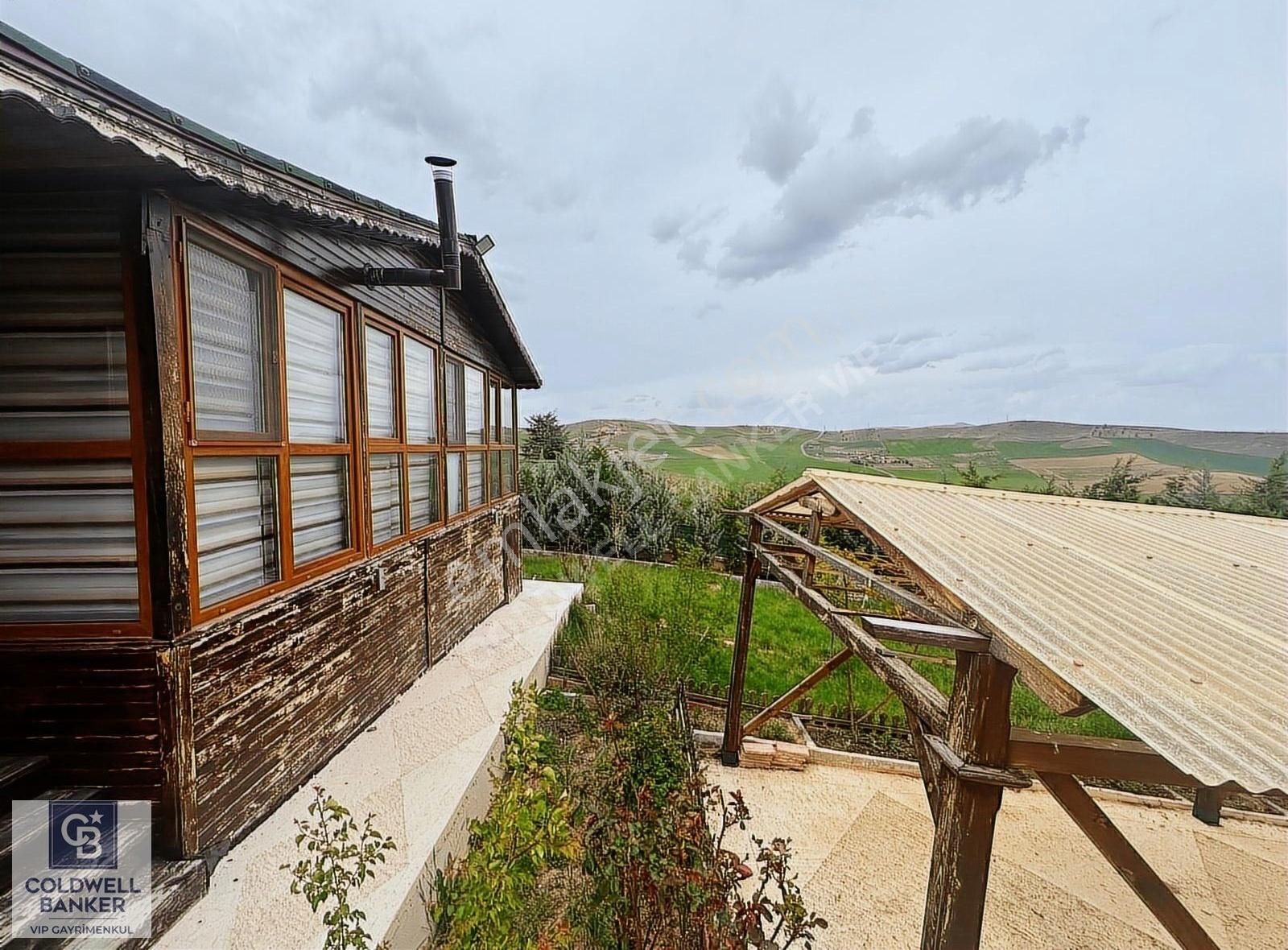 Pursaklar Abadan'da Eşyalı Satılık 500 M2 Hobi Bahçesi Ve Evi