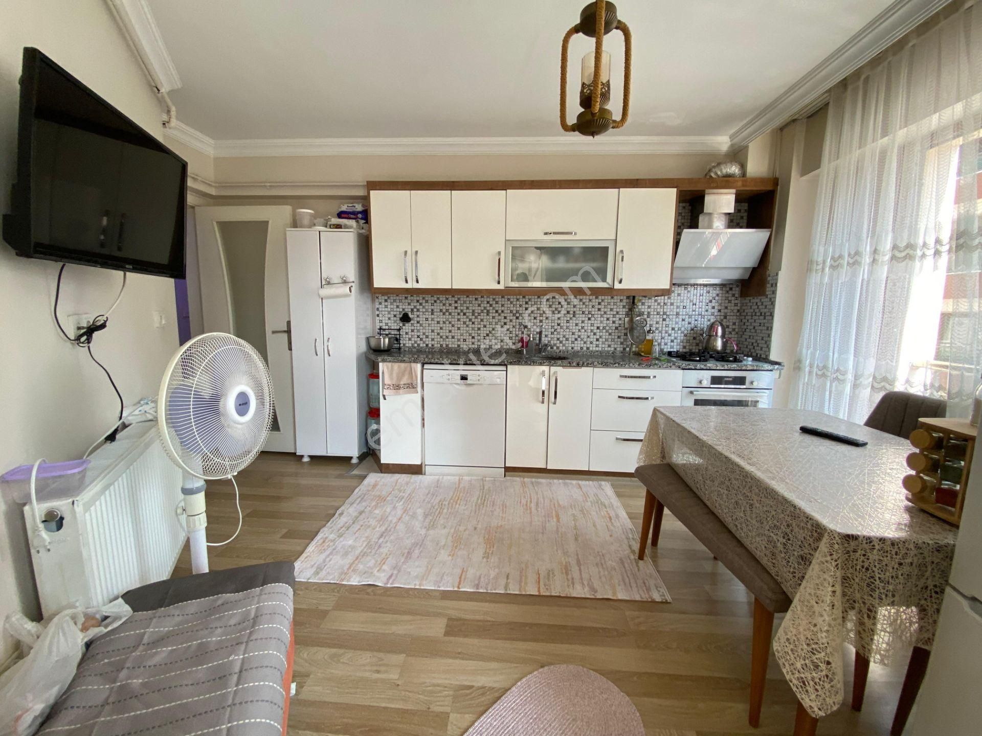 🏡atatürk Mahallesi 🏡 ✅3+1 125 M2 5 Katlınım 1 Katı ❇️kombi Petekli