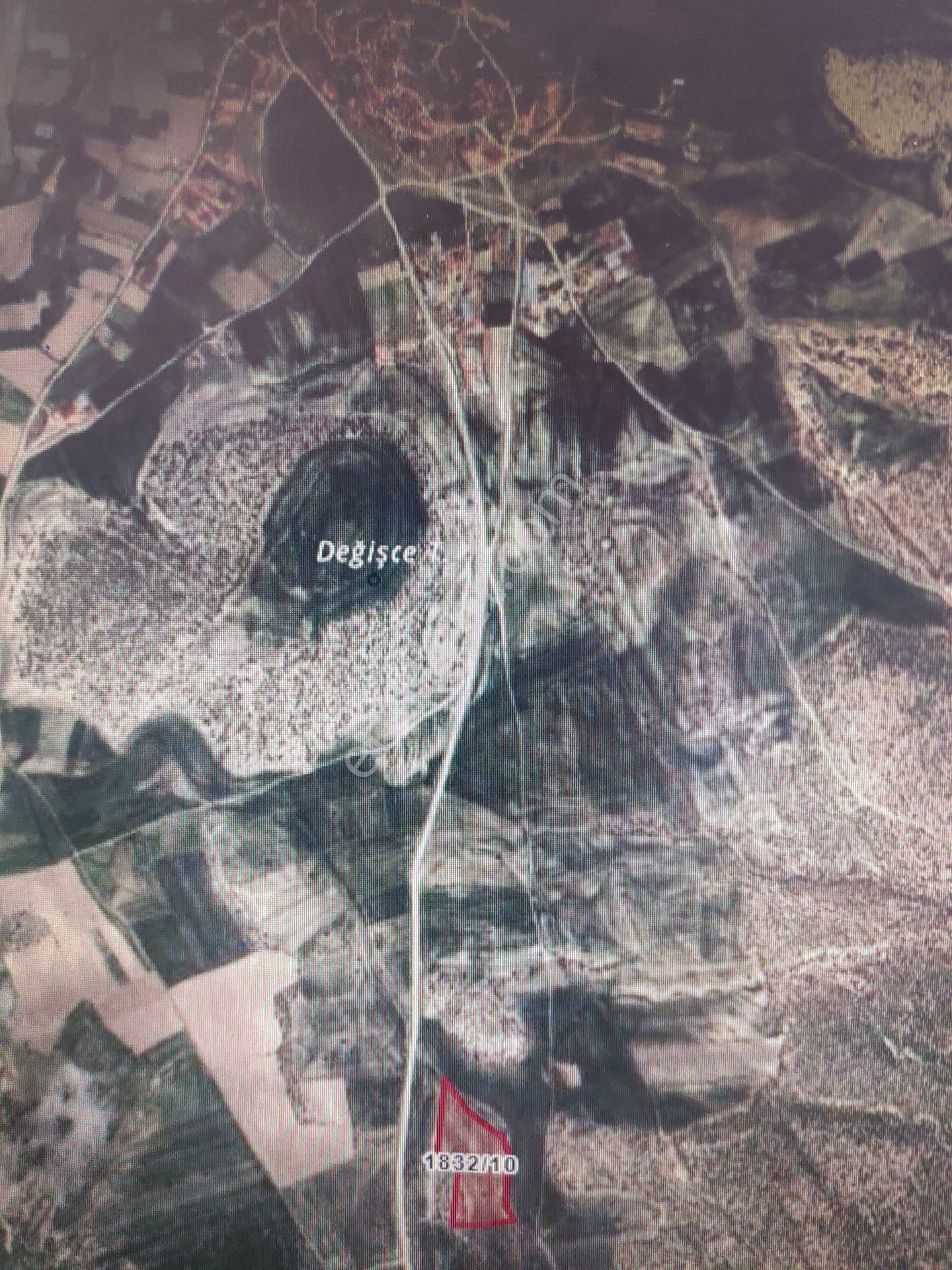Eskişehir Seyitgazi Bardakçı Köyünde Büyük Arazi 24 Dönüm
