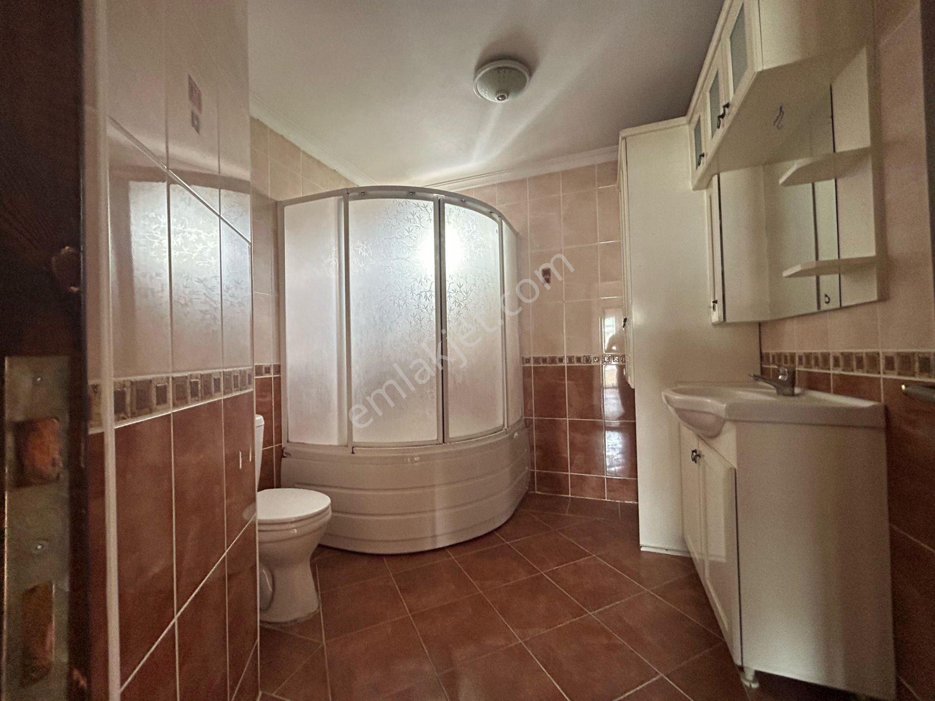 Yükselden Cennetayağında Triplex Ayrı Mutfak 5+1 Müstakil Ev - Görsel 23