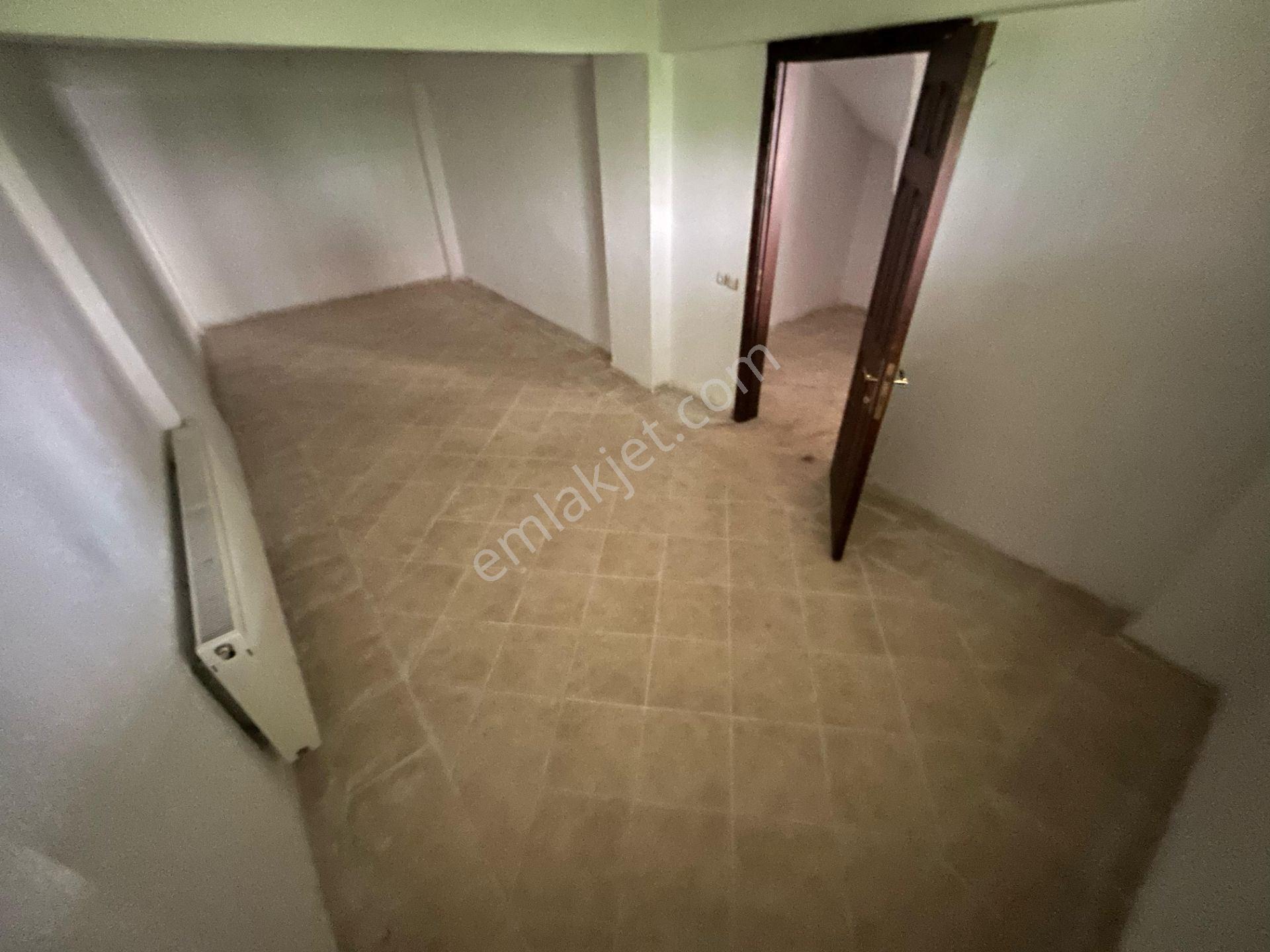 Yükselden Cennetayağında Triplex Ayrı Mutfak 5+1 Müstakil Ev - Görsel 22