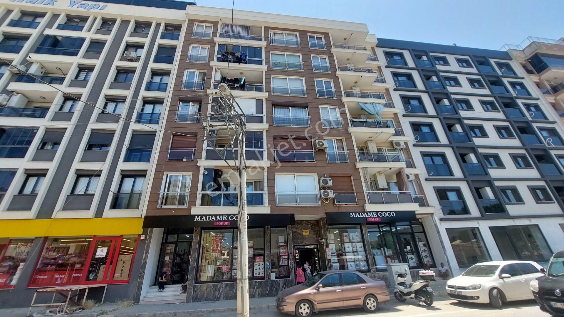 Karşıyaka Örnekköy Mah'de Kiralık 2+1 D.gazlı Klimalı Daire
