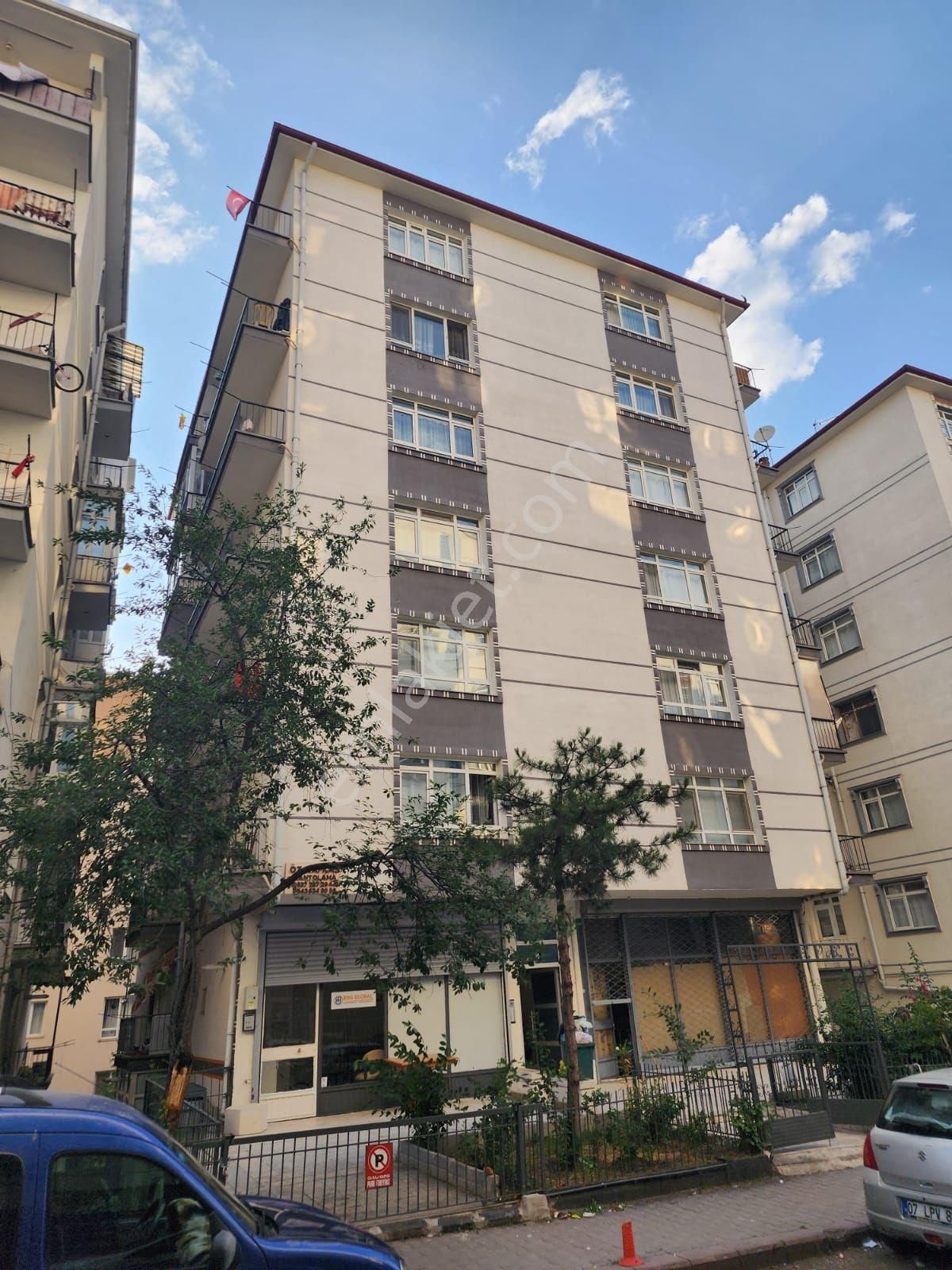 Asansörlü Bağımsız Salon 3+1 Daire