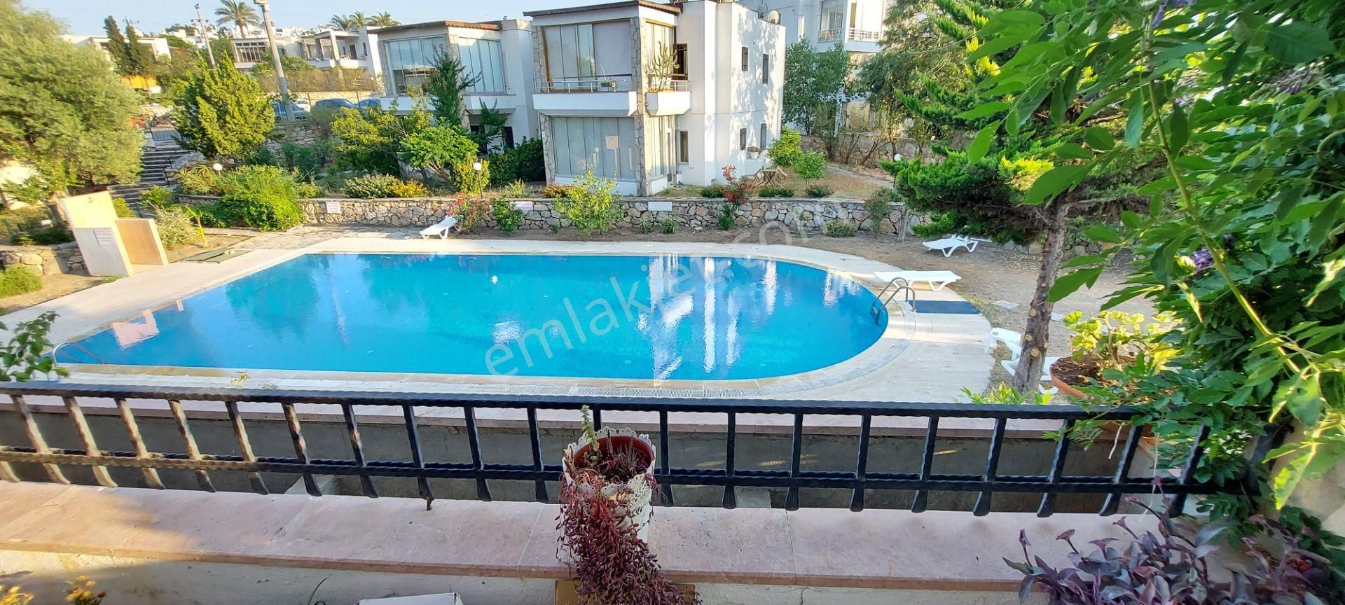 Havuzlu Site İçerisinde Marinaya Yürüme Mesafesinde 3+1 Üst Kat