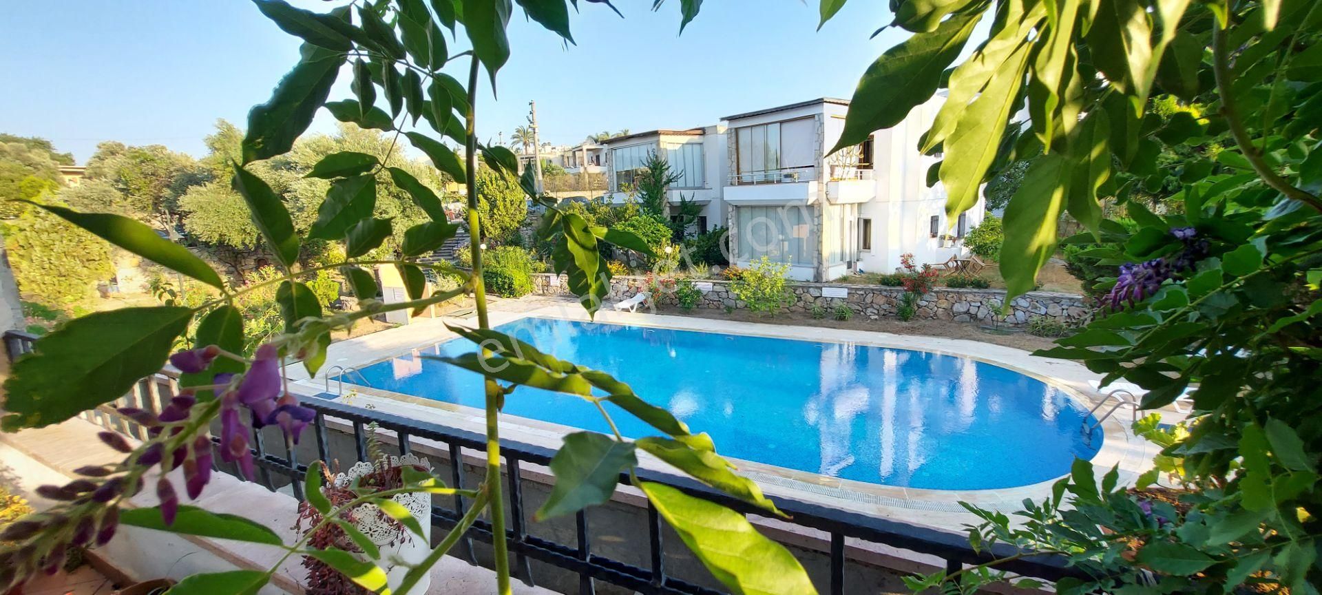 Havuzlu Site İçerisinde Marinaya Yürüme Mesafesinde 3+1 Üst Kat