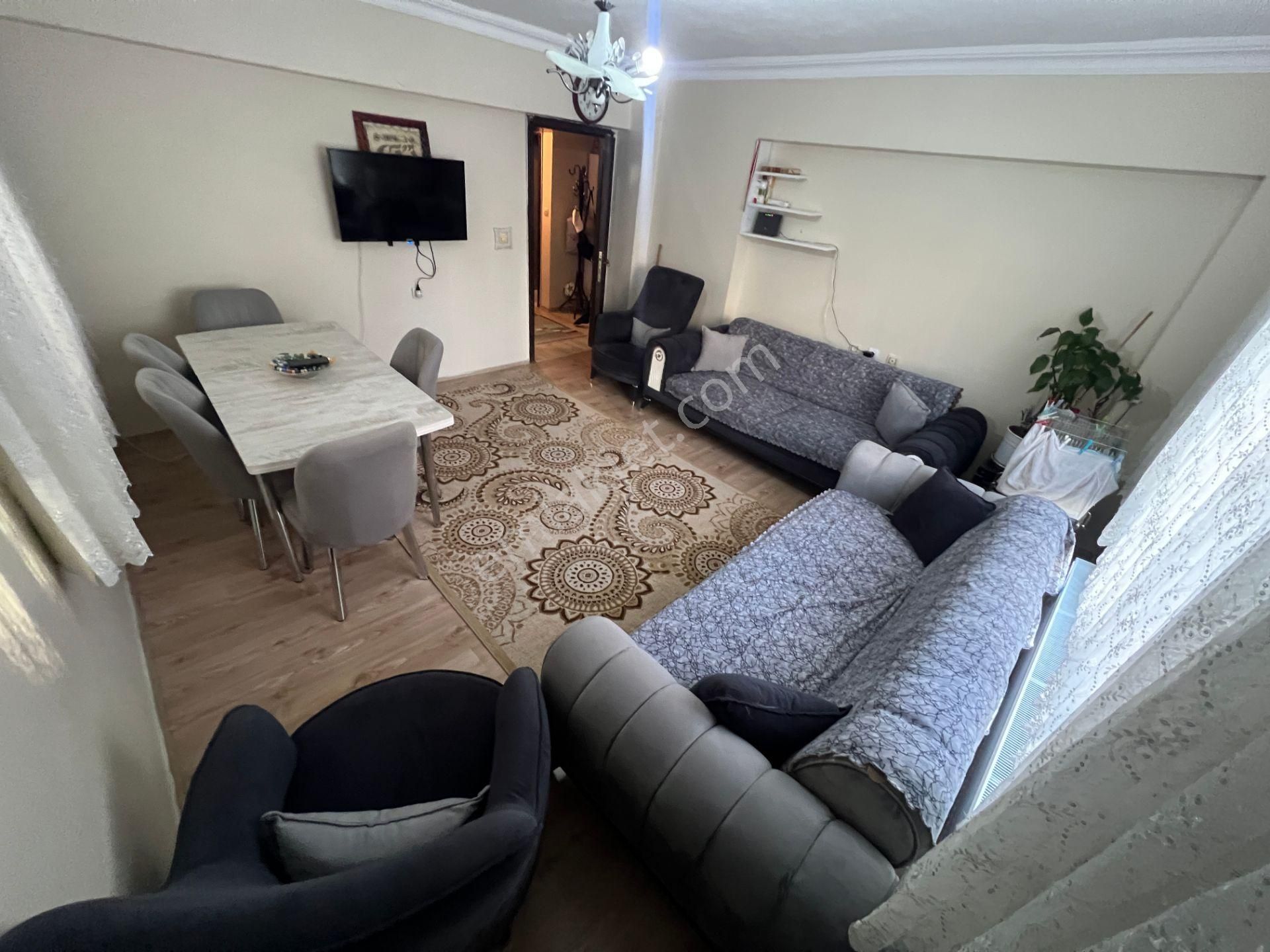 Sincan Pınarbaşı Mah Öncephe 13yıllık Salon Bagımsız Kredı Daire