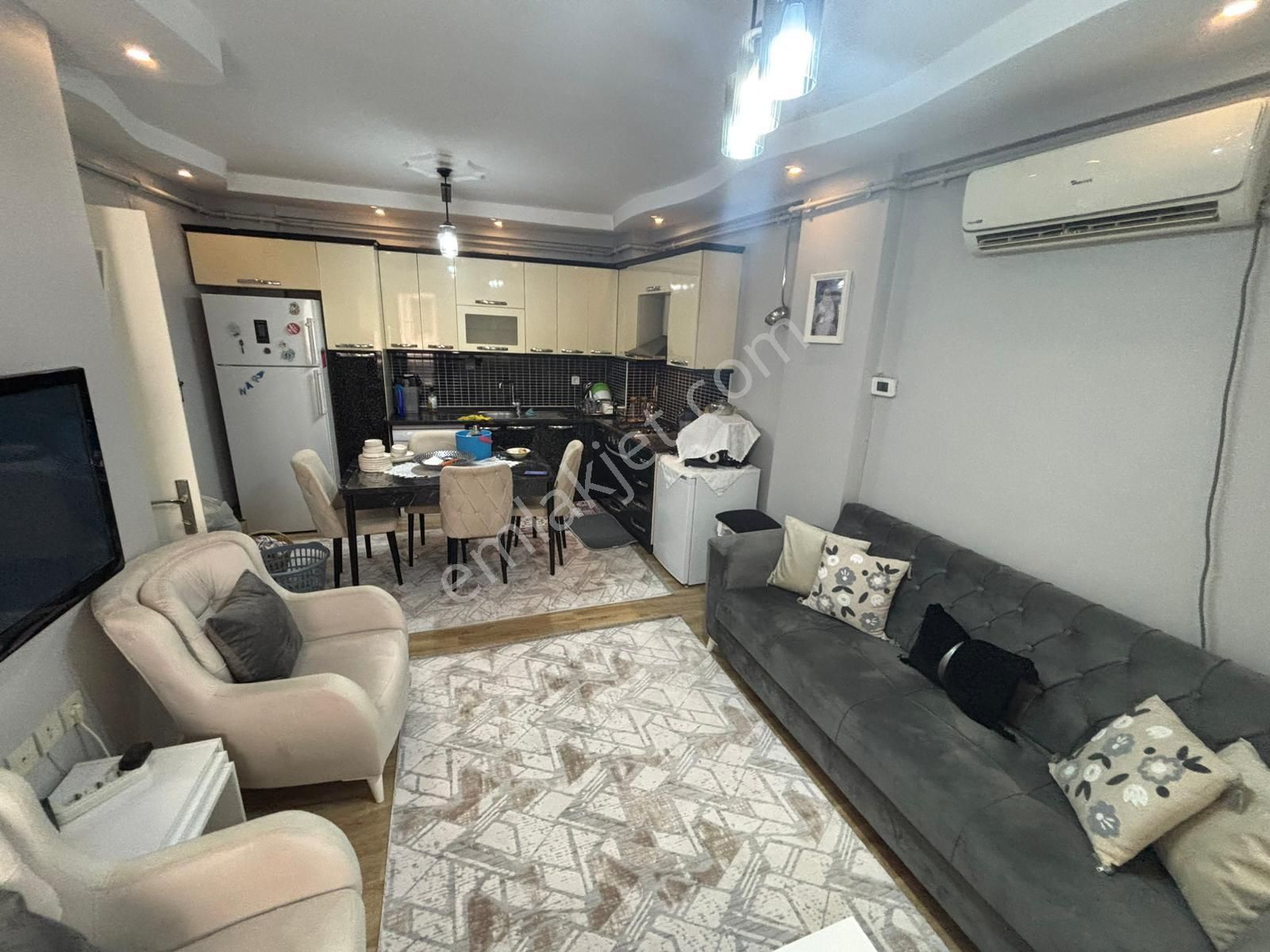 Mithatpaşa Caddesi'ne Yakın 2+1 Kiralık Daire