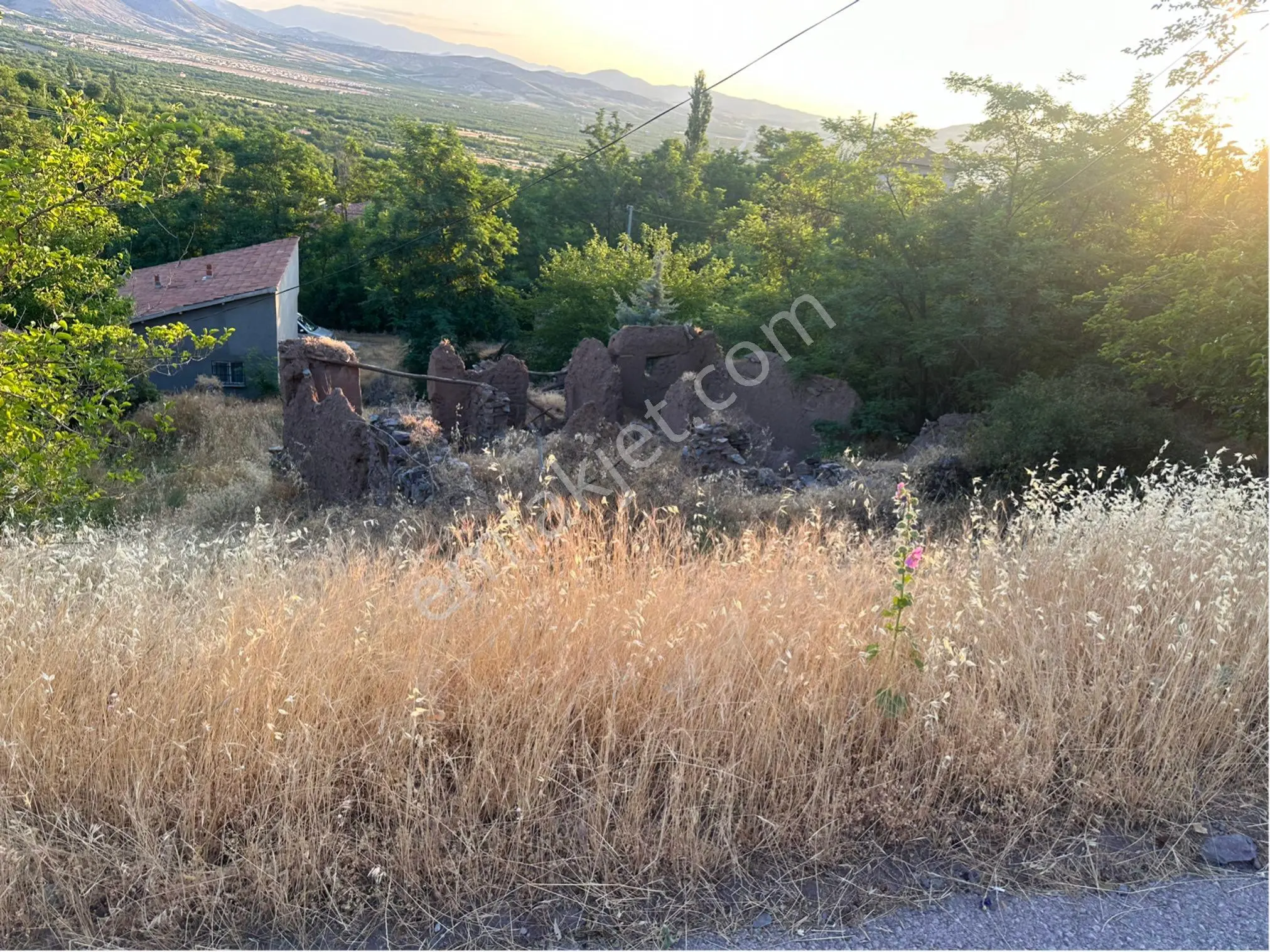 Furkan Doğan’dan Kale Salkımlı’da 708 M2 Satılık Ev Yeri - Görsel 2
