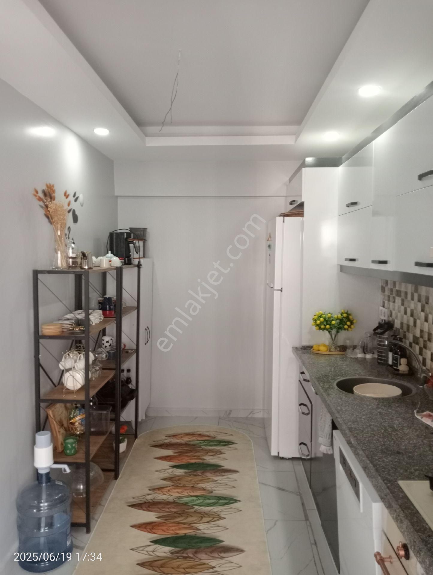 Sıfır Ayarında Ful Yapılı 2+1 Ara Kat Kuşadası - Görsel 17